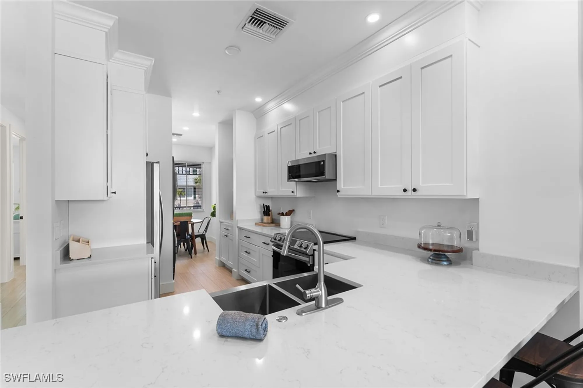 Property Slideshow image 6 of 42 | 7915 mahogany run ln 1126, Naples, FL, 34113