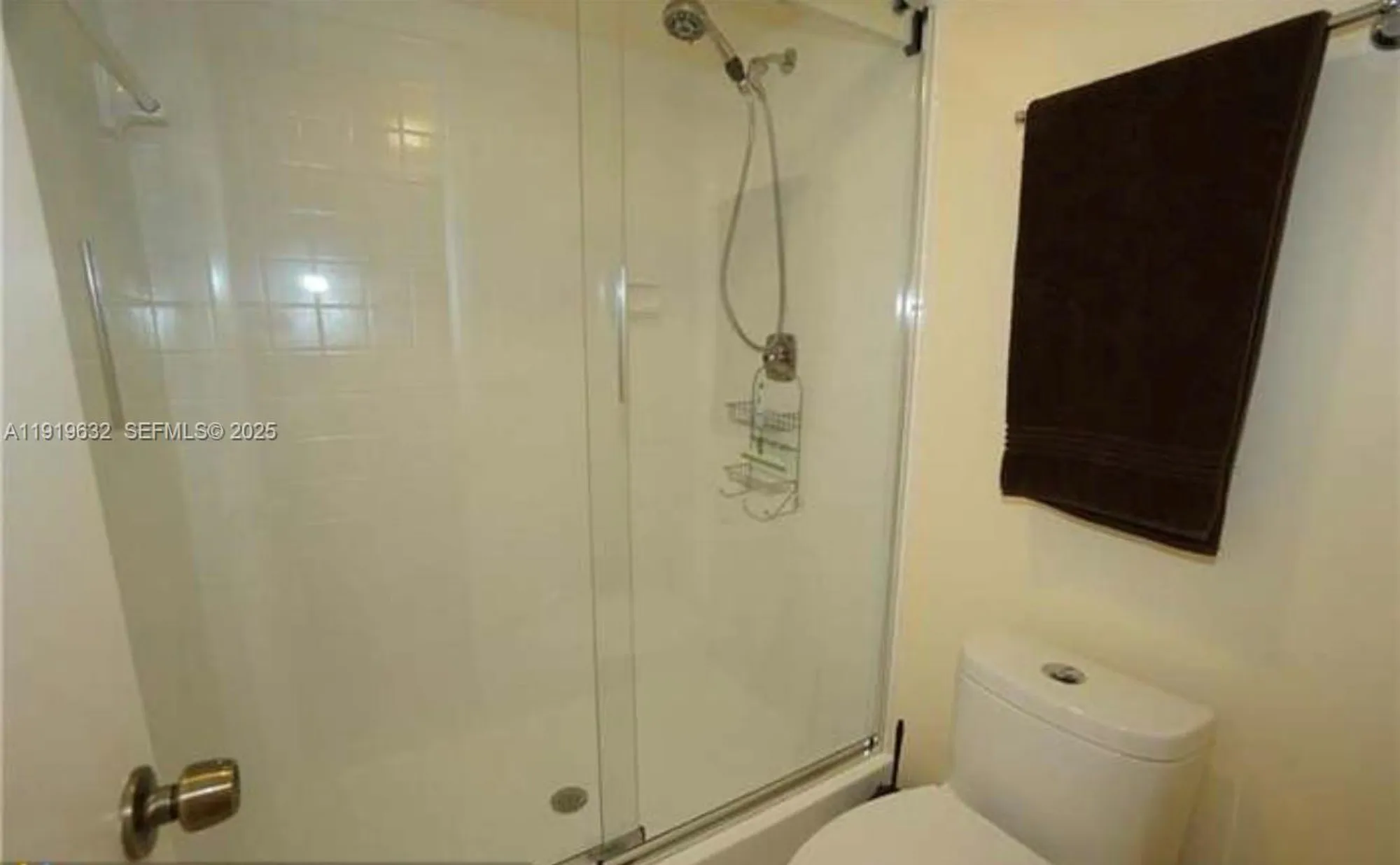 Property Slideshow image 11 of 15 | 3521 environ blvd b308, Lauderhill, FL, 33319
