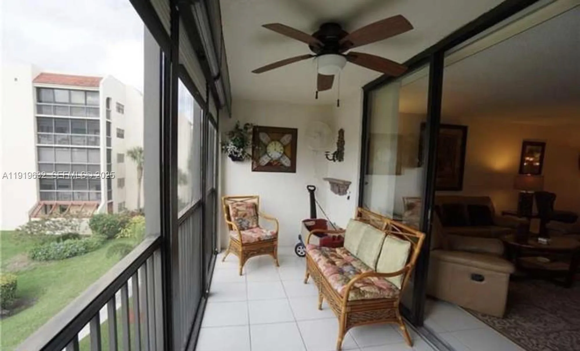 Property Slideshow image 5 of 15 | 3521 environ blvd b308, Lauderhill, FL, 33319