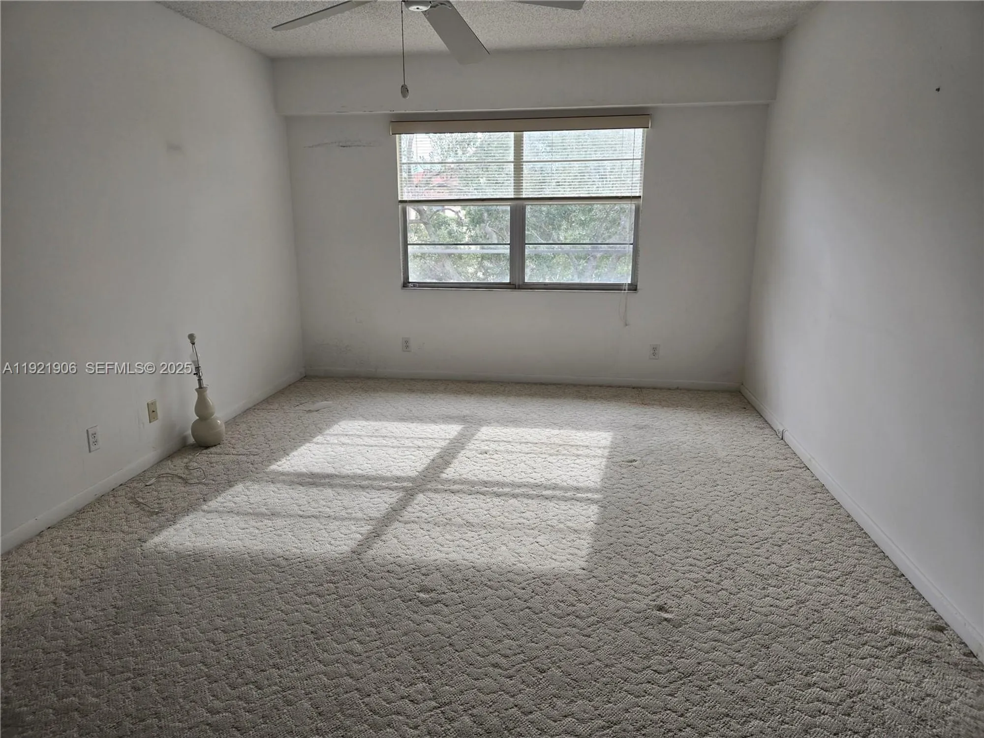 Property Slideshow image 4 of 5 | 1000 sw 128th ter v410, Pembroke Pines, FL, 33027