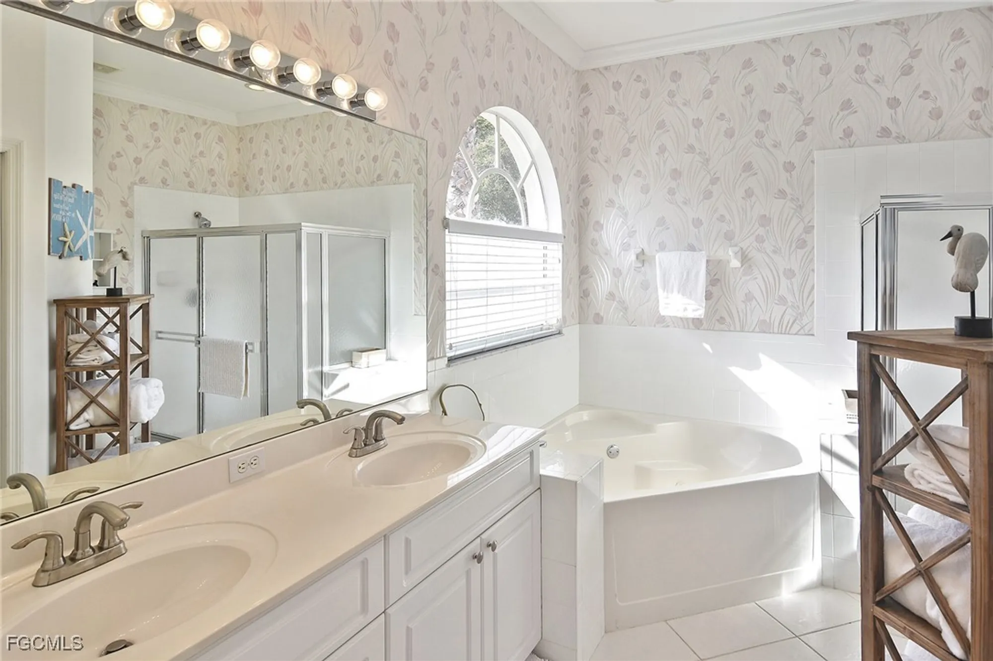 Property Slideshow image 30 of 43 | 10257 sago palm way, Fort Myers, FL, 33966
