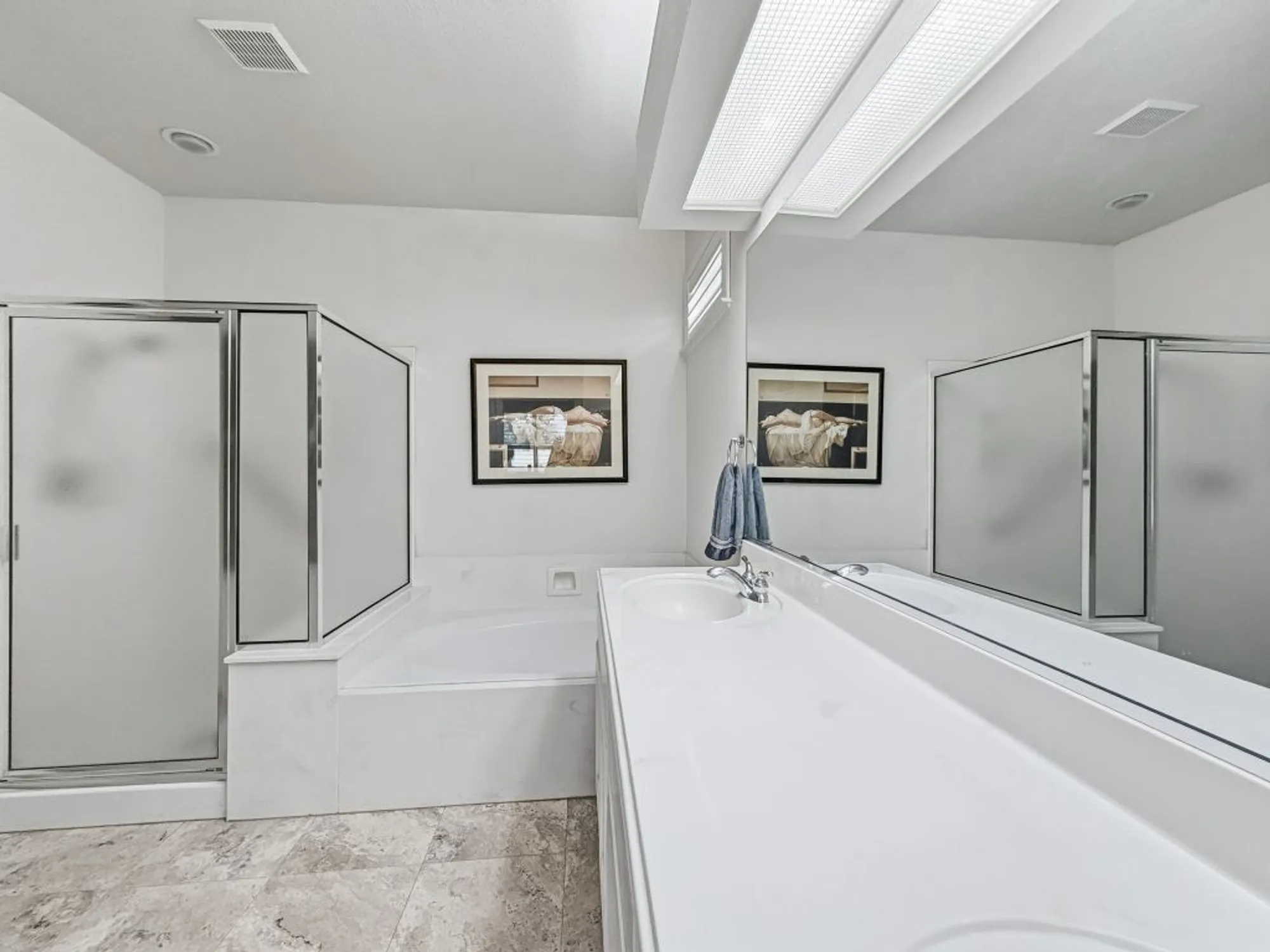 Property Slideshow image 16 of 28 | 126 cold springs dr, Georgetown, TX, 78633