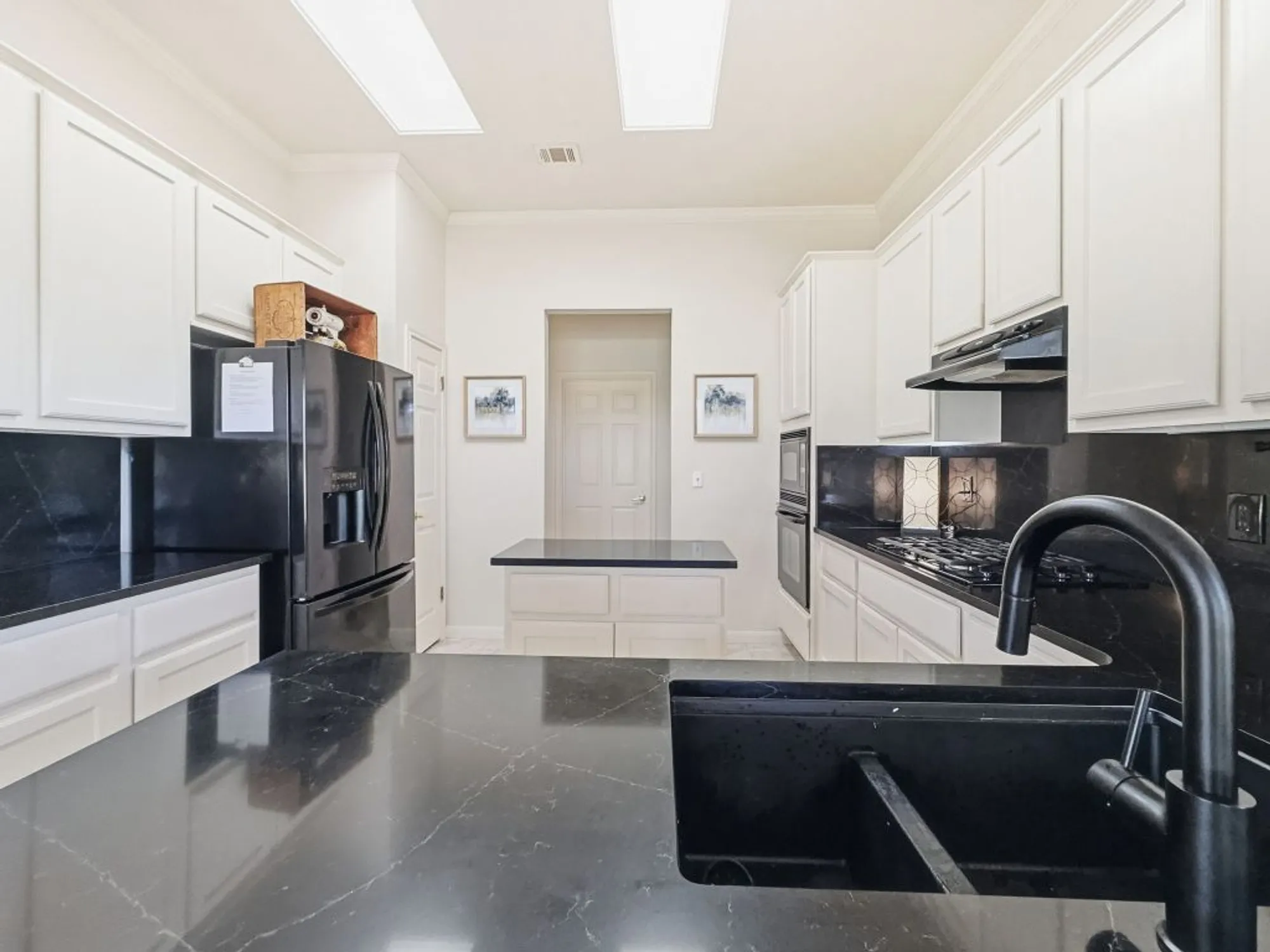 Property Slideshow image 10 of 28 | 126 cold springs dr, Georgetown, TX, 78633