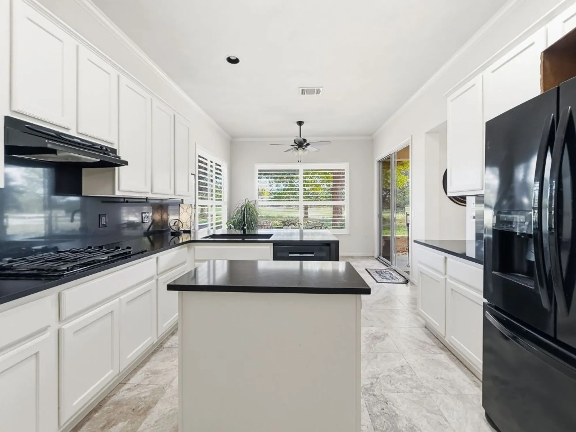 Property Slideshow image 8 of 28 | 126 cold springs dr, Georgetown, TX, 78633