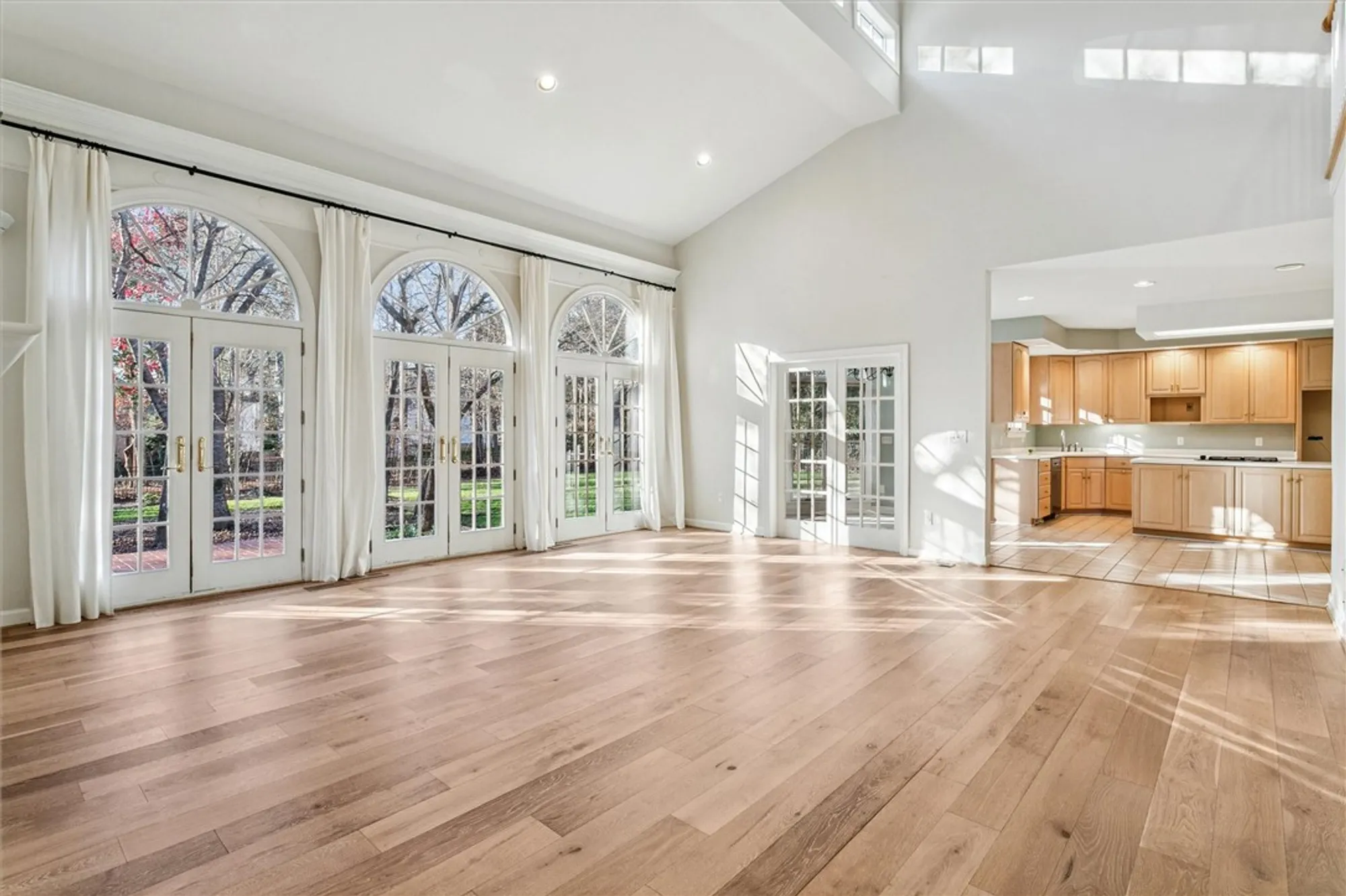 Property Slideshow image 10 of 36 | 105 w links, Williamsburg, VA, 23188