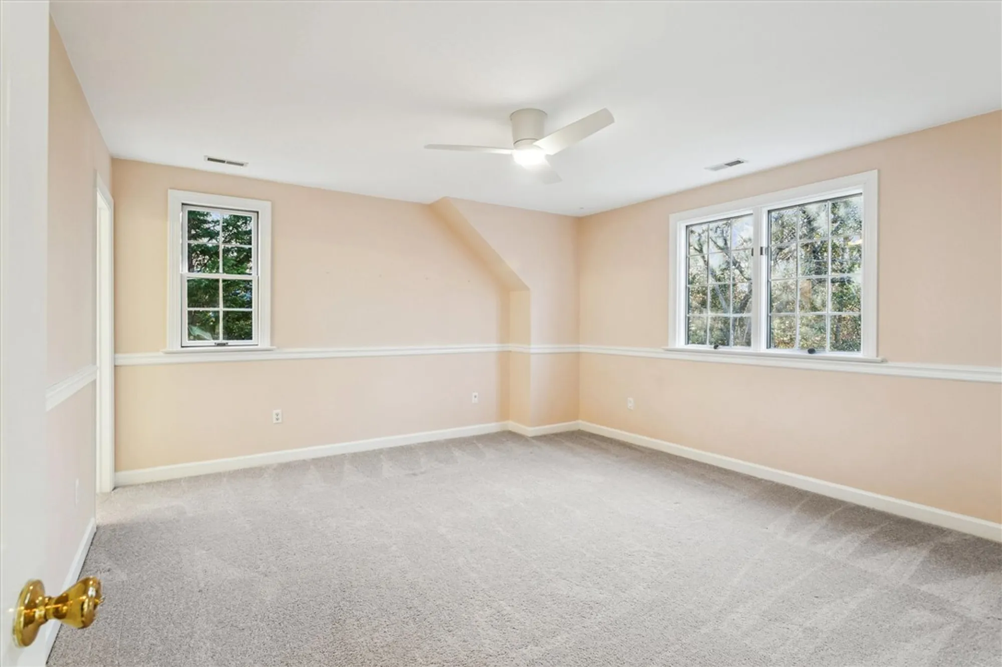 Property Slideshow image 27 of 36 | 105 w links, Williamsburg, VA, 23188