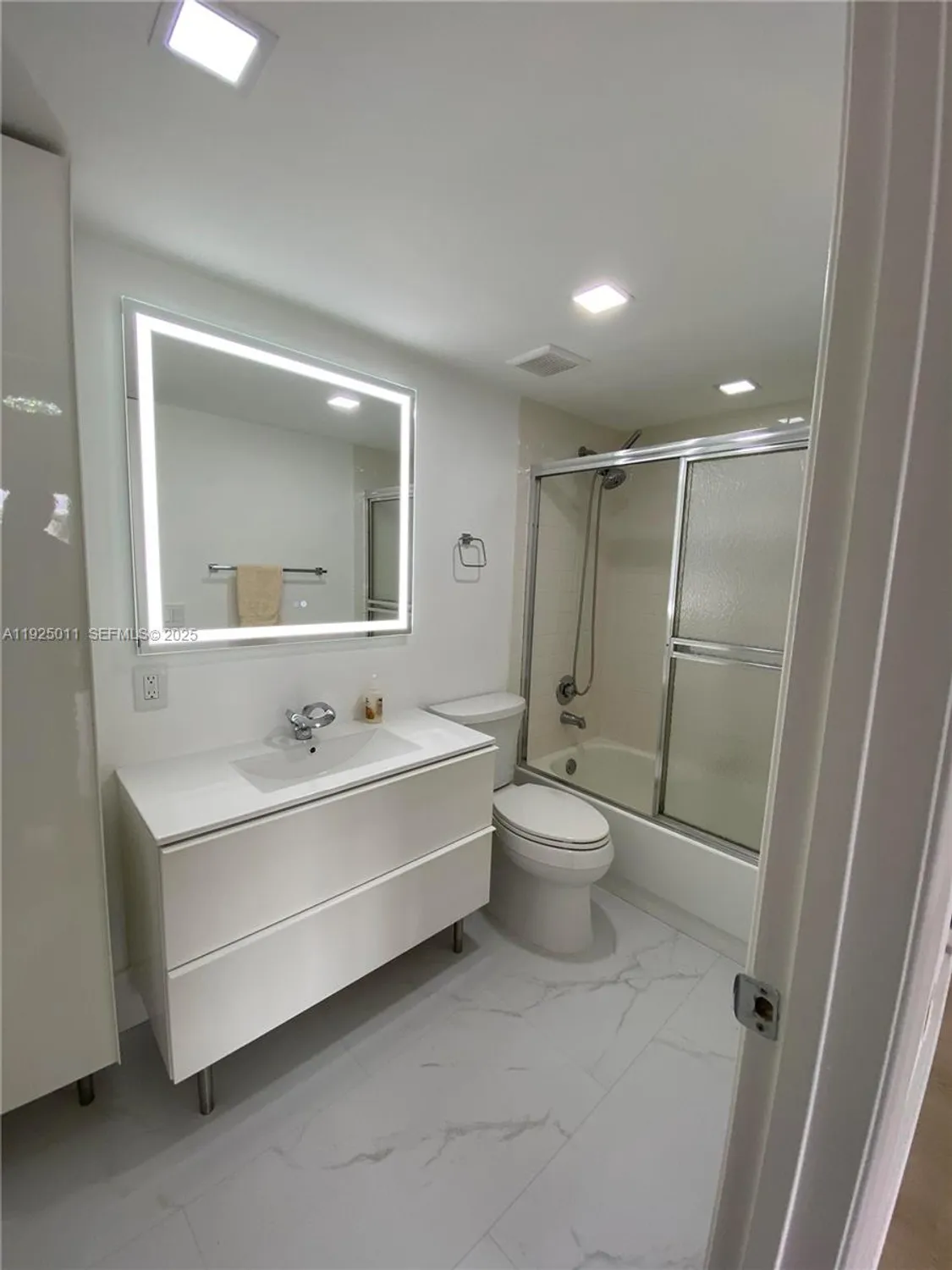 Property Slideshow image 12 of 22 | 1903 bermuda cir d2, Coconut Creek, FL, 33066