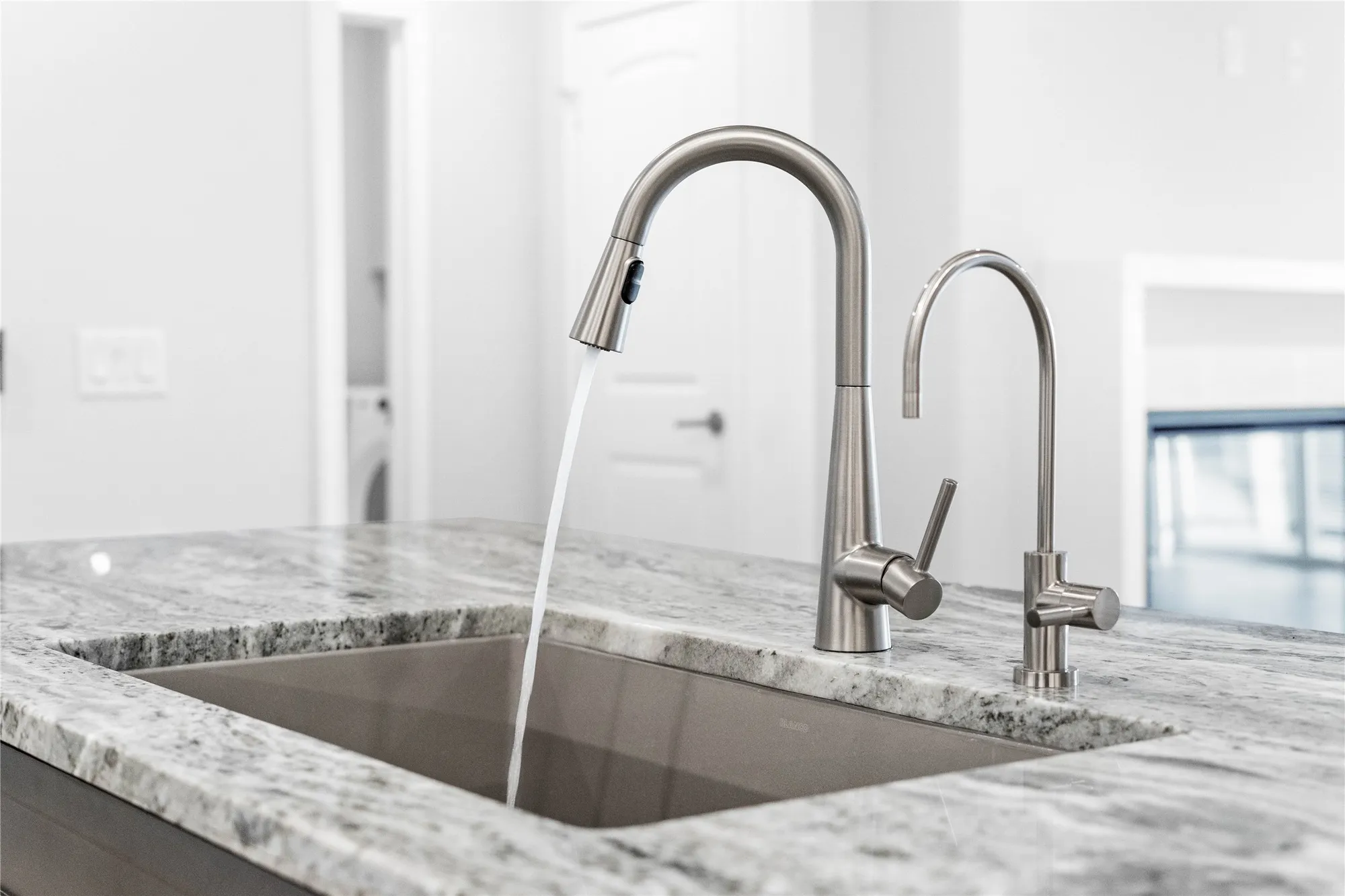 Property Slideshow image 11 of 43 | 6804 westview dr apt 3205, Houston, TX, 77055