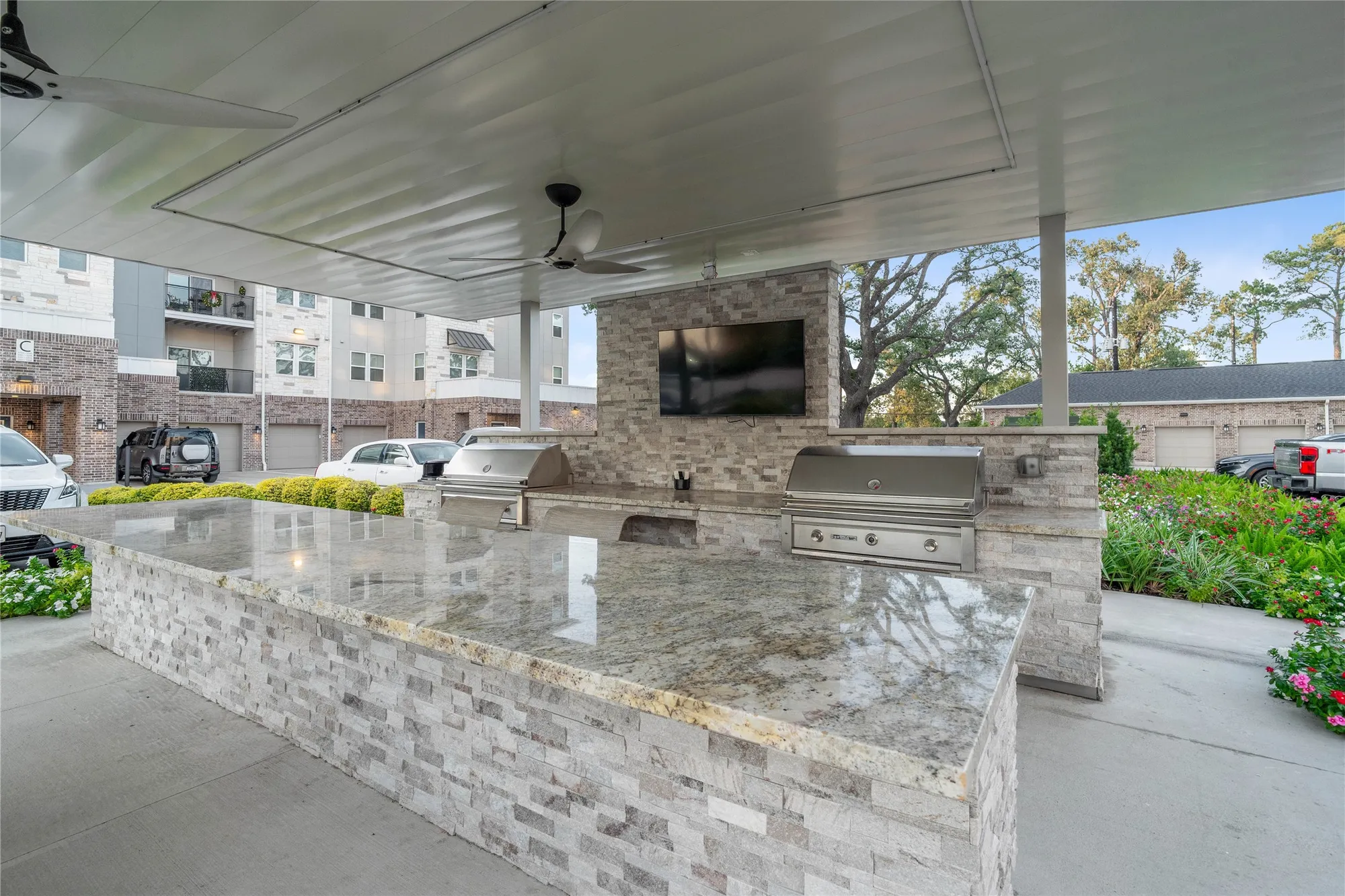 Property Slideshow image 39 of 43 | 6804 westview dr apt 3205, Houston, TX, 77055