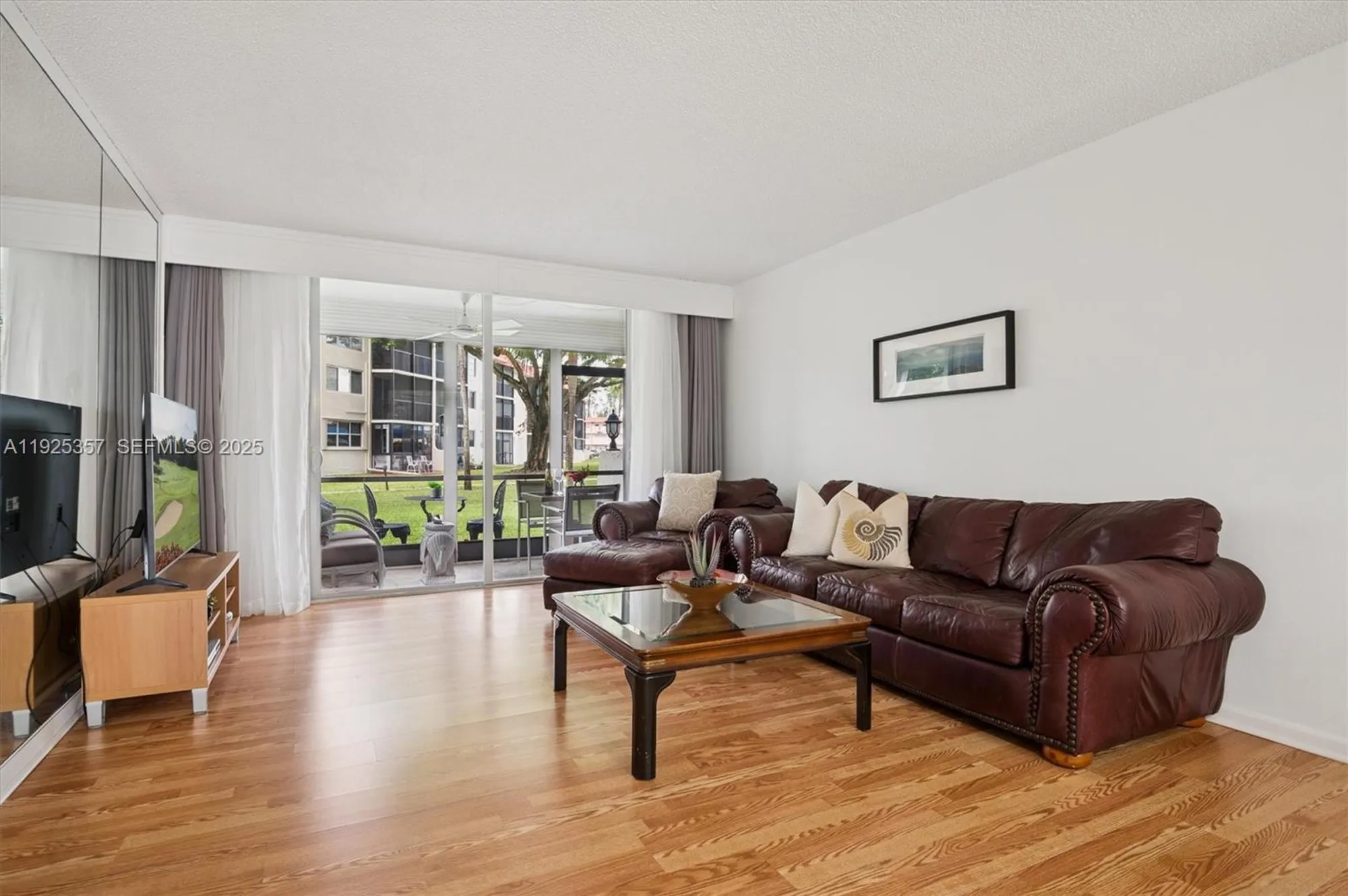 Property Slideshow image 5 of 49 | 9511 n hollybrook lake dr apt 108, Pembroke Pines, FL, 33025