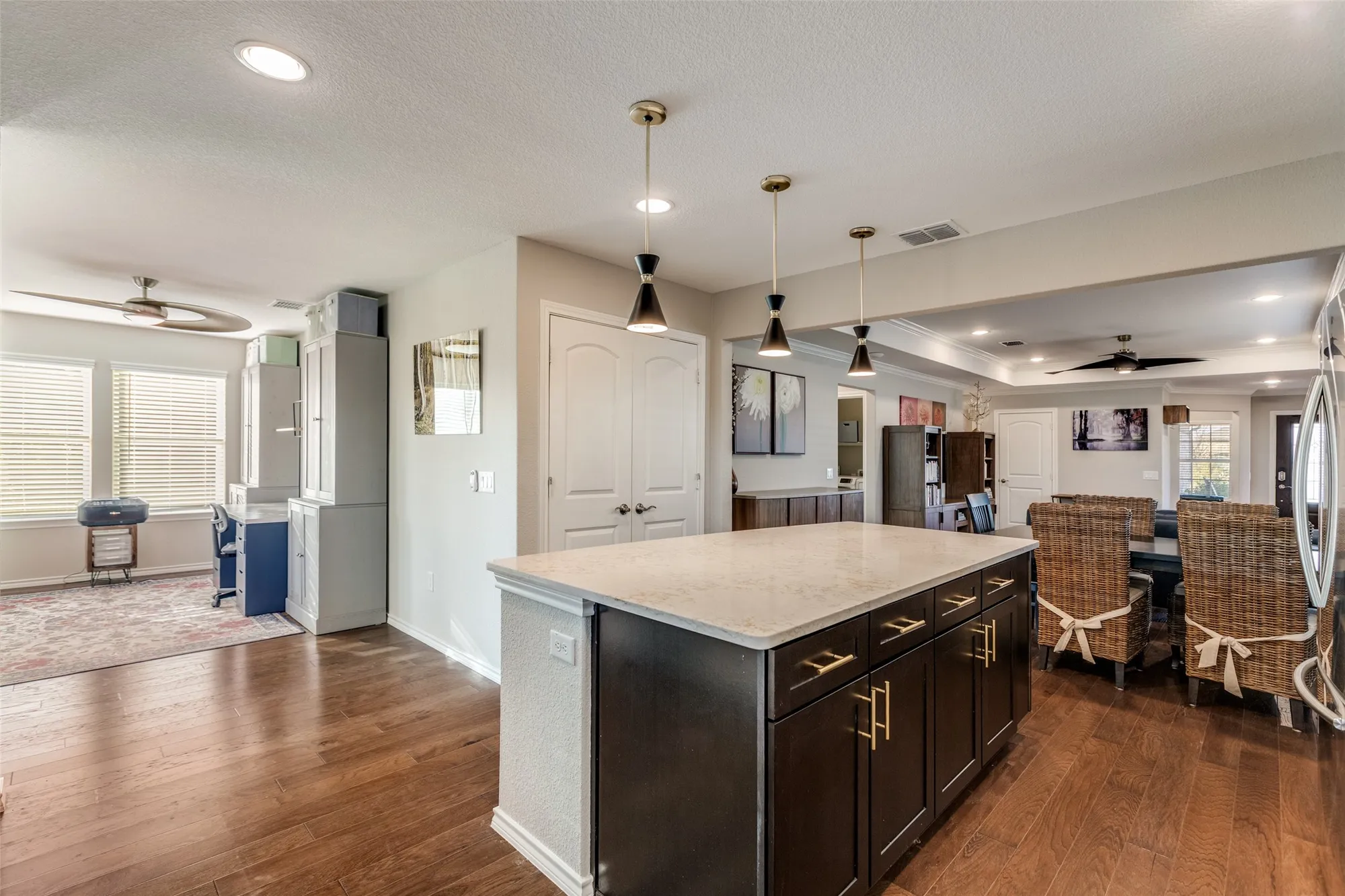 Property Slideshow image 9 of 14 | 900 rough hollow dr, Mckinney, TX, 75071