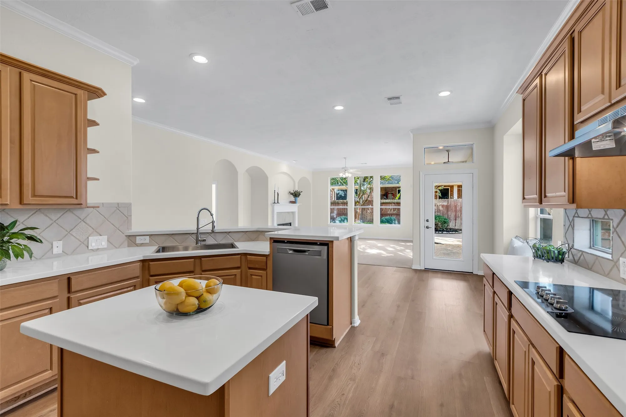 Property Slideshow image 16 of 38 | 5118 flower ridge ct, Katy, TX, 77494