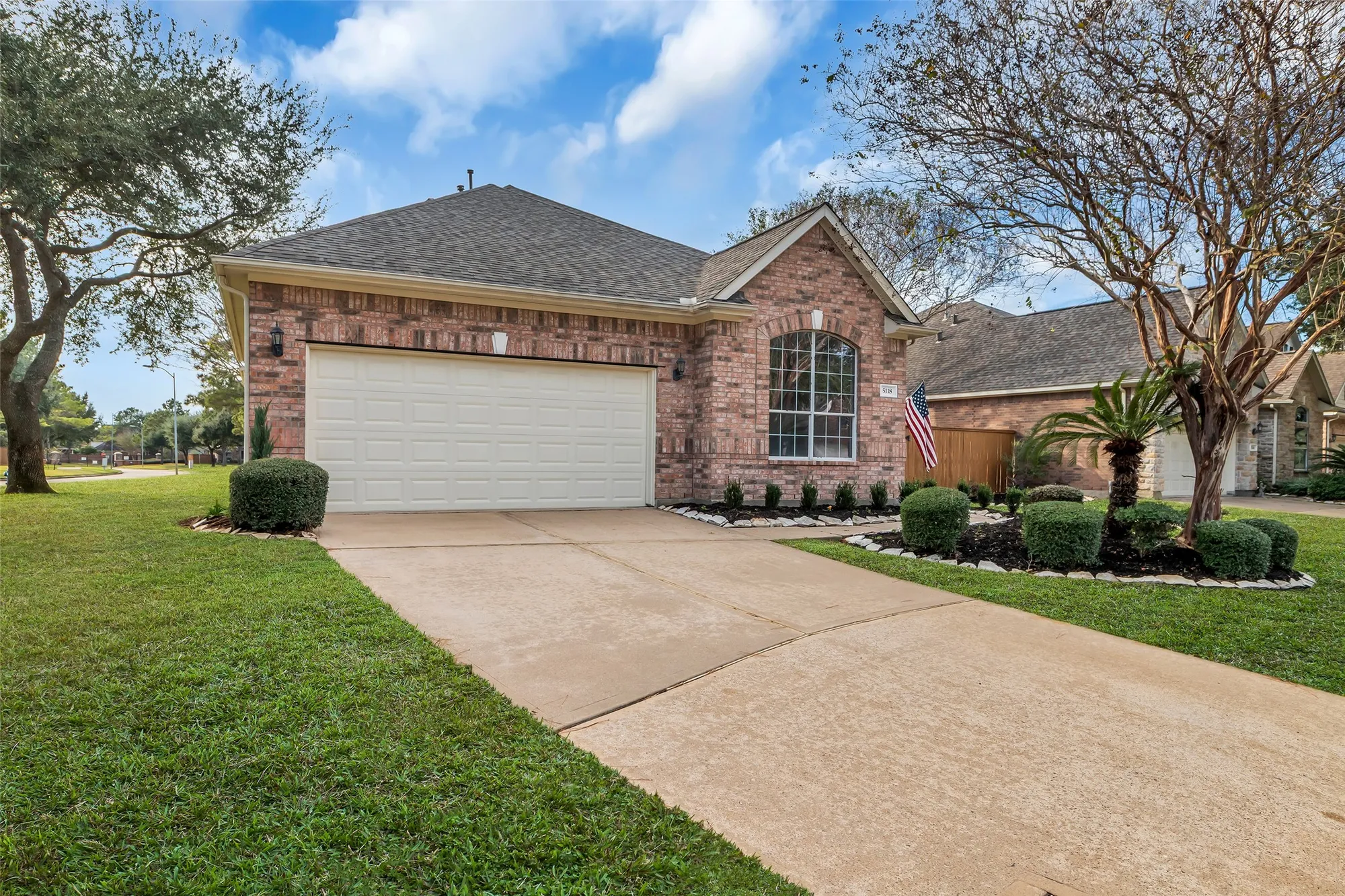 Property Slideshow image 2 of 38 | 5118 flower ridge ct, Katy, TX, 77494