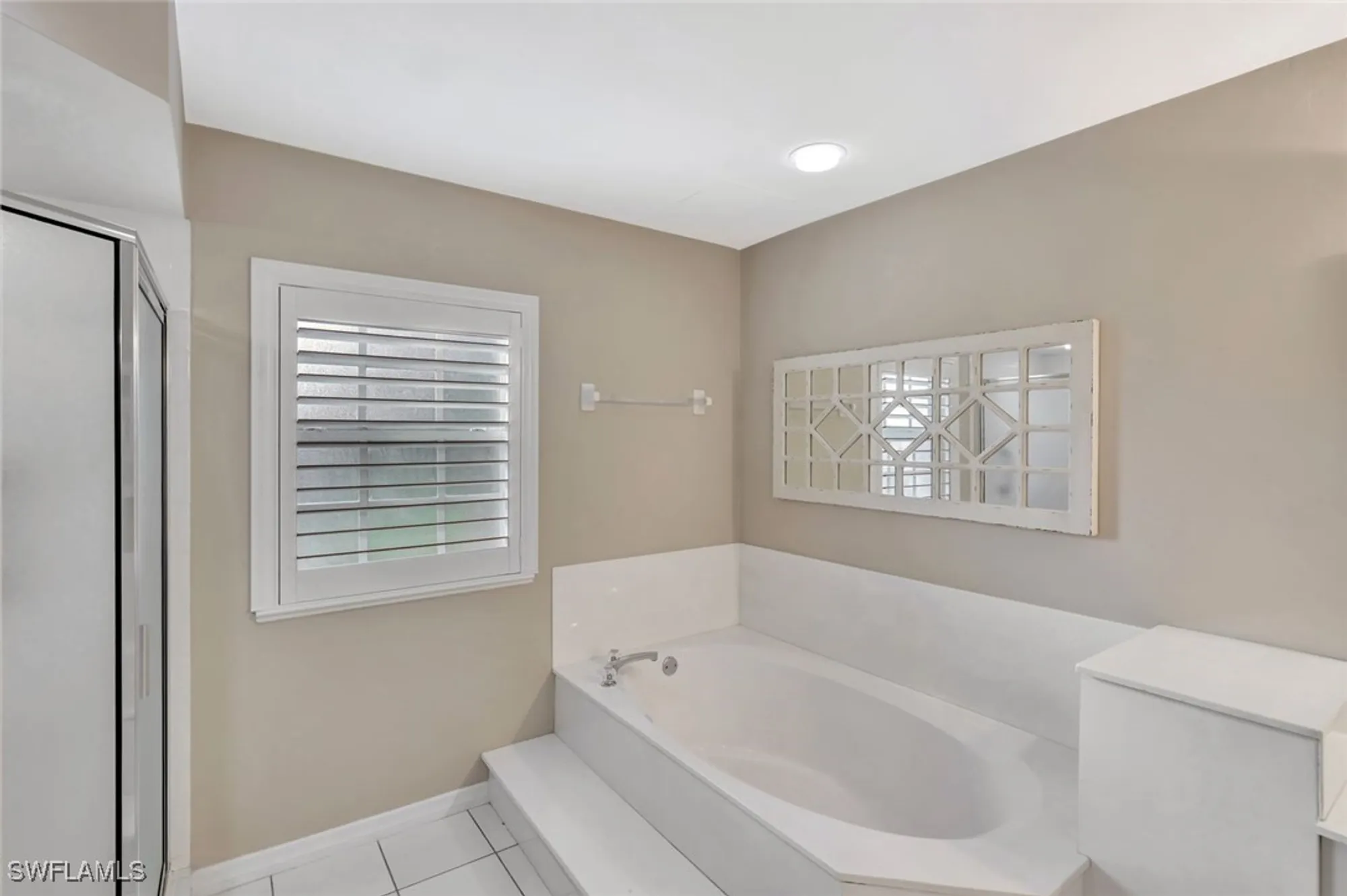 Property Slideshow image 13 of 46 | 240 via perignon # 9-1, Naples, FL, 34119