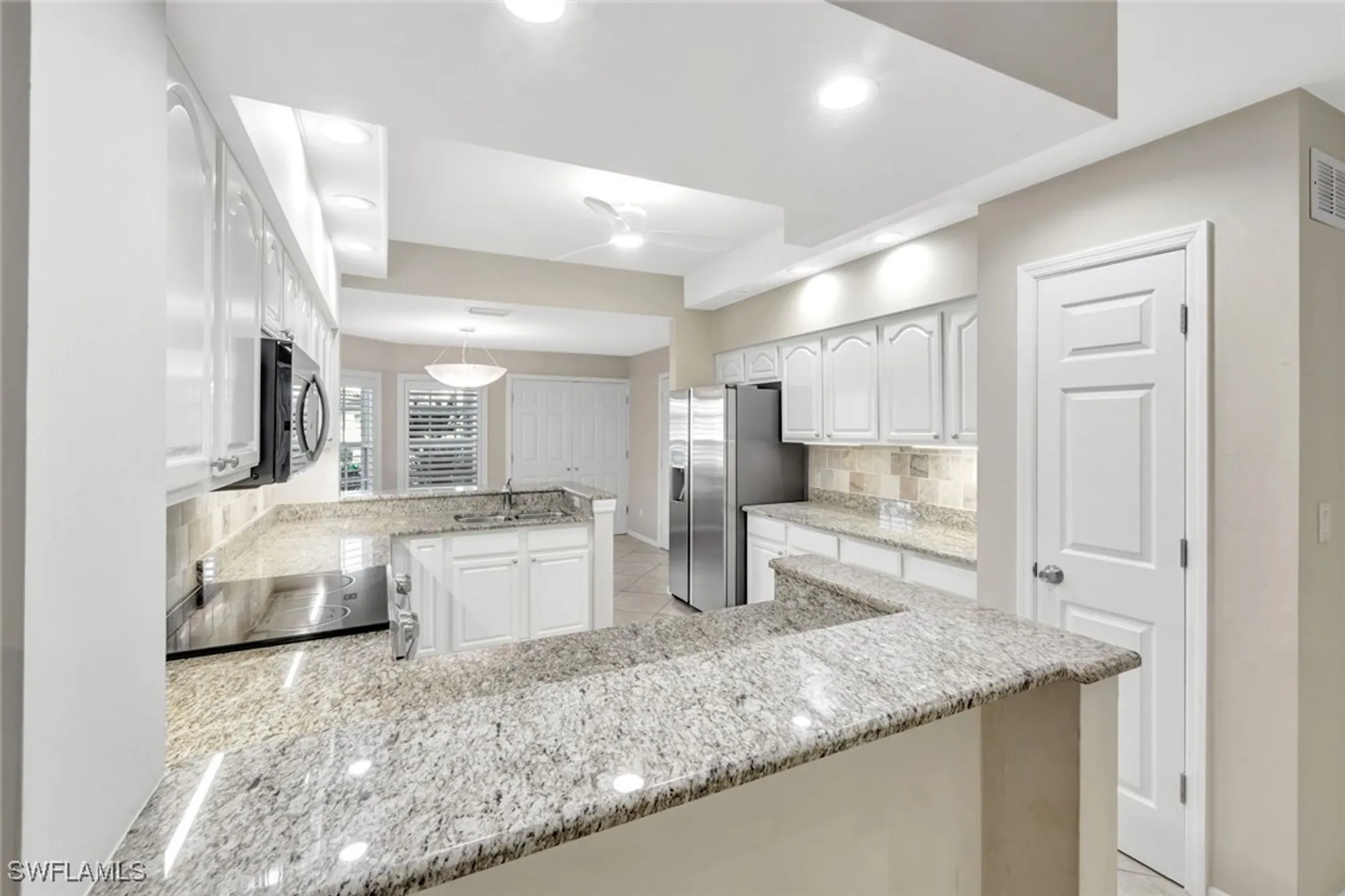 Property Slideshow image 26 of 46 | 240 via perignon # 9-1, Naples, FL, 34119