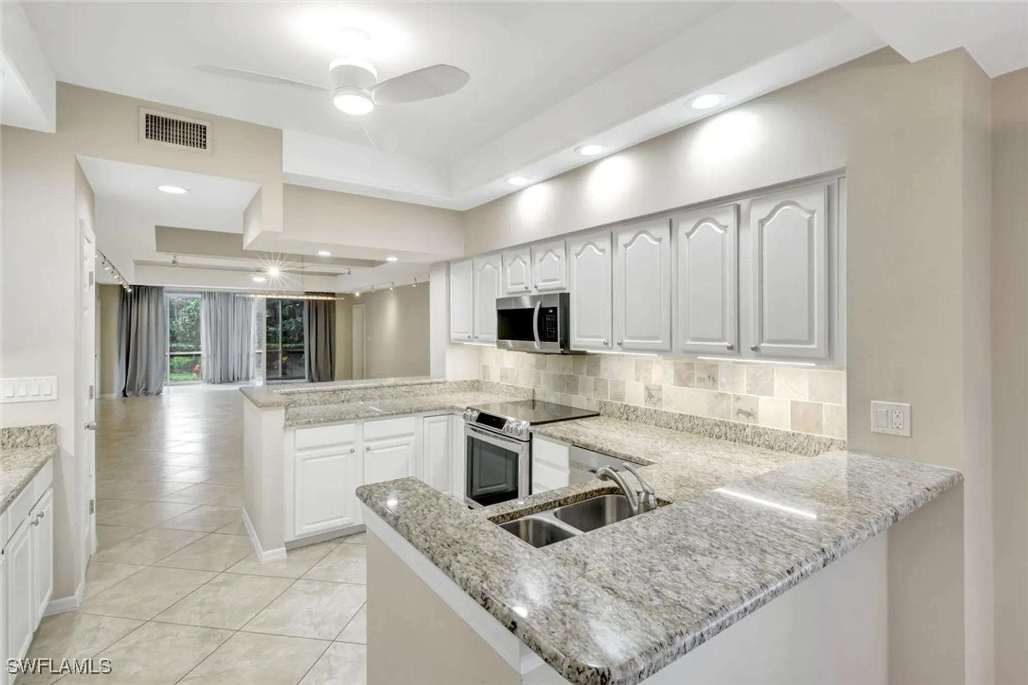 Property Slideshow image 27 of 46 | 240 via perignon # 9-1, Naples, FL, 34119