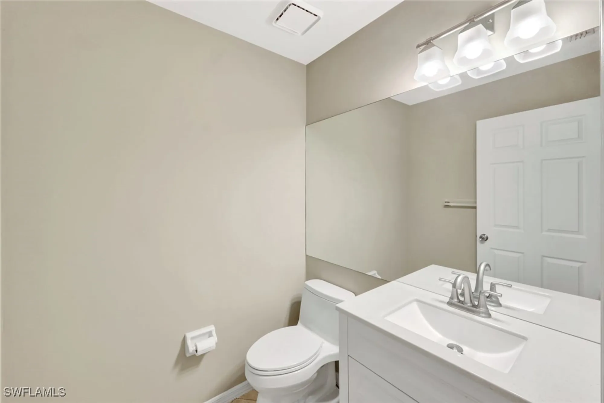 Property Slideshow image 8 of 46 | 240 via perignon # 9-1, Naples, FL, 34119