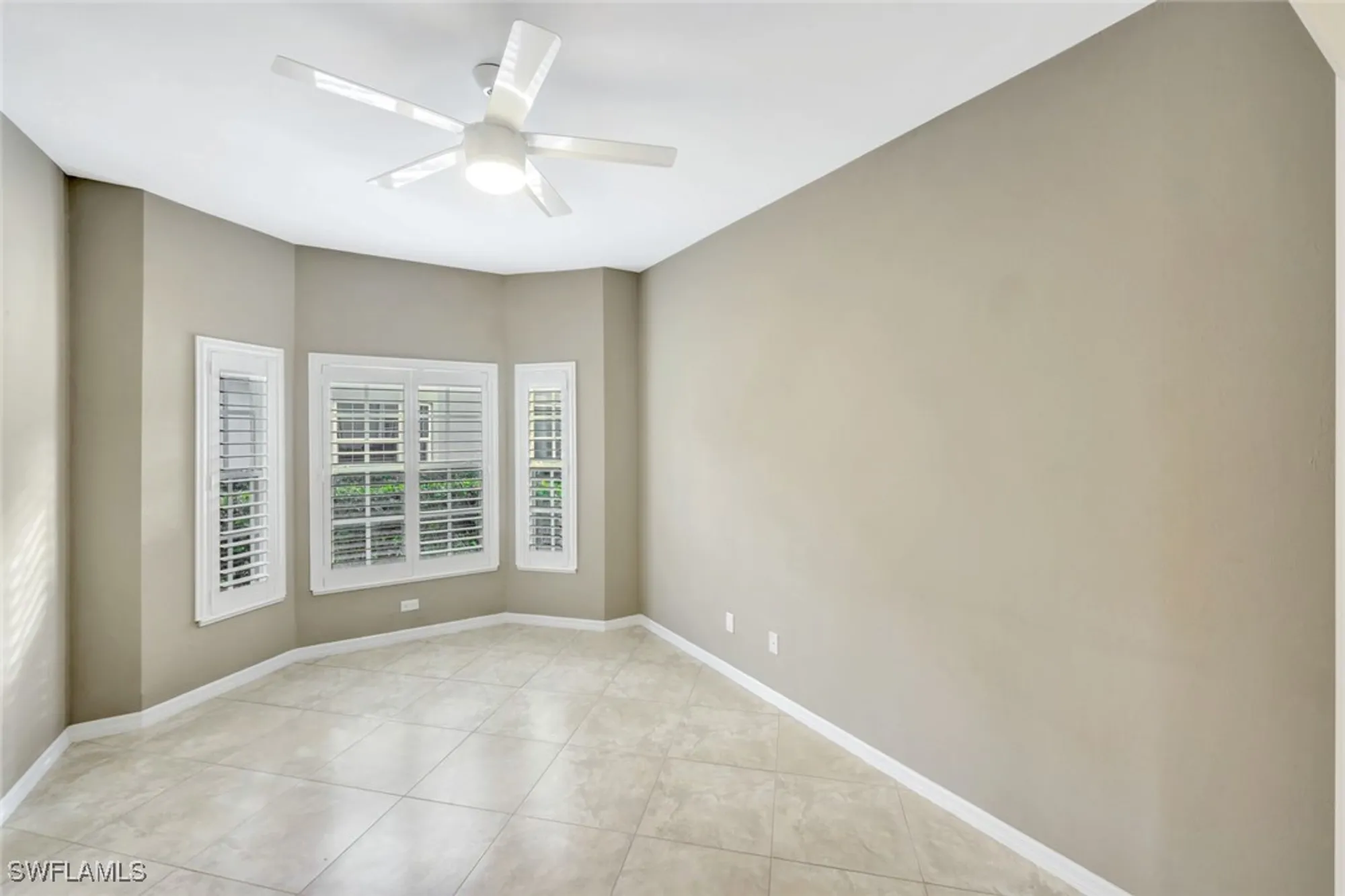 Property Slideshow image 9 of 46 | 240 via perignon # 9-1, Naples, FL, 34119