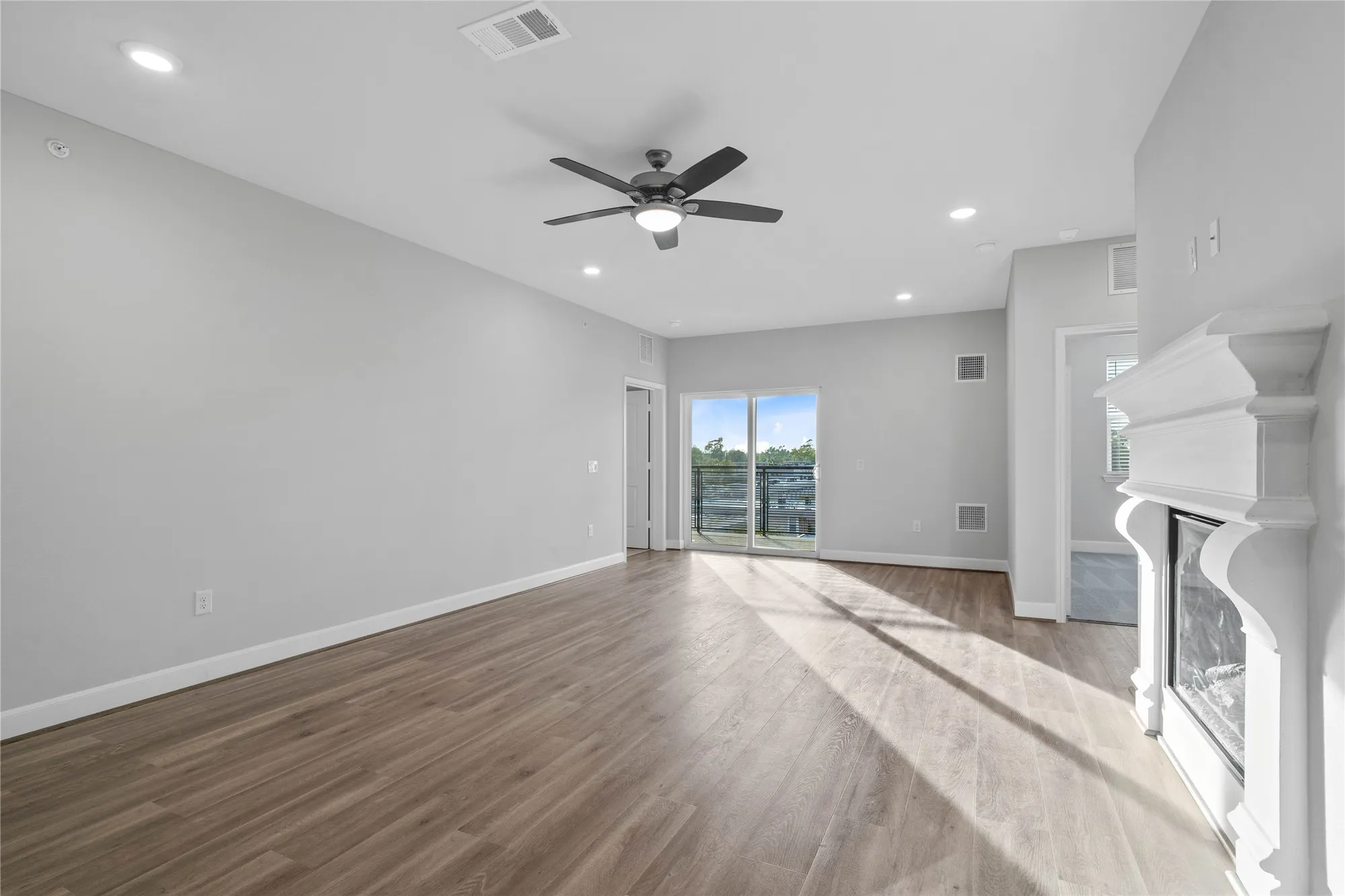 Property Slideshow image 14 of 44 | 6804 westview dr apt 3404, Houston, TX, 77055