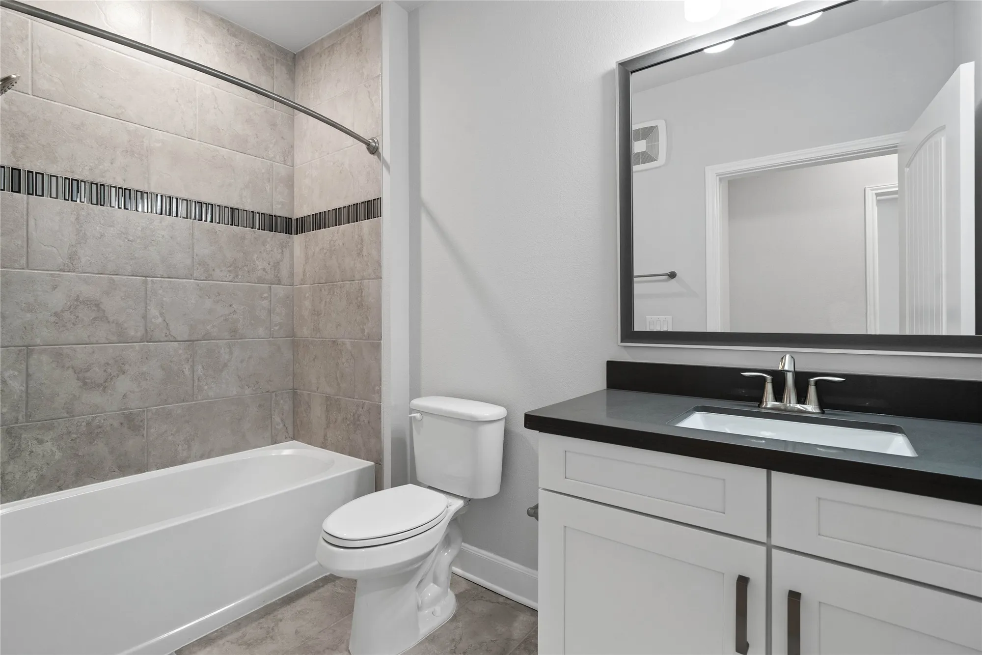 Property Slideshow image 28 of 44 | 6804 westview dr apt 3404, Houston, TX, 77055