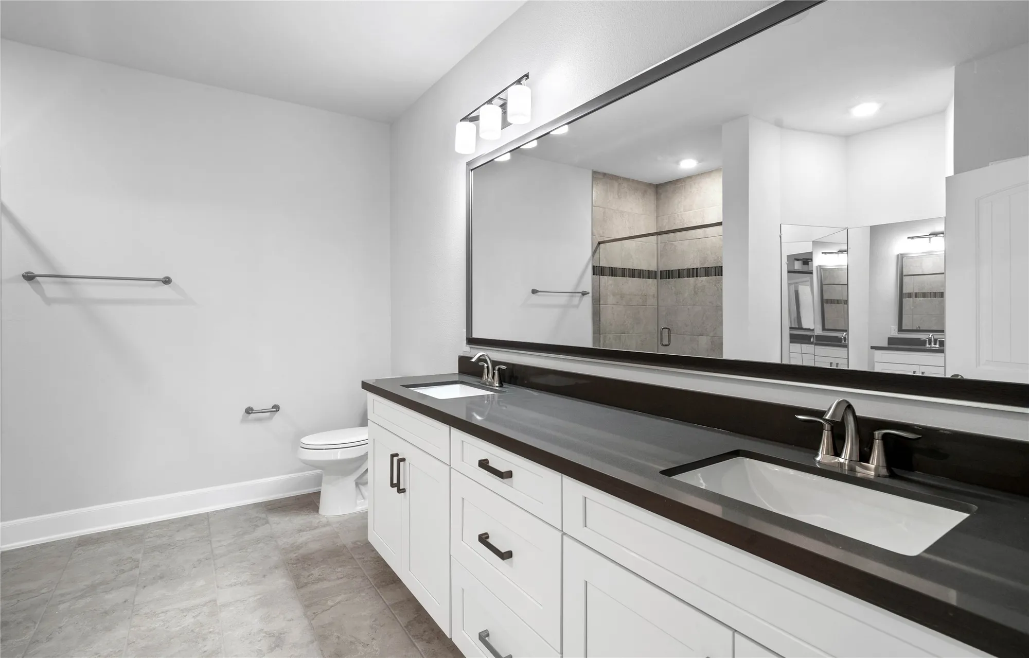 Property Slideshow image 21 of 44 | 6804 westview dr apt 3404, Houston, TX, 77055