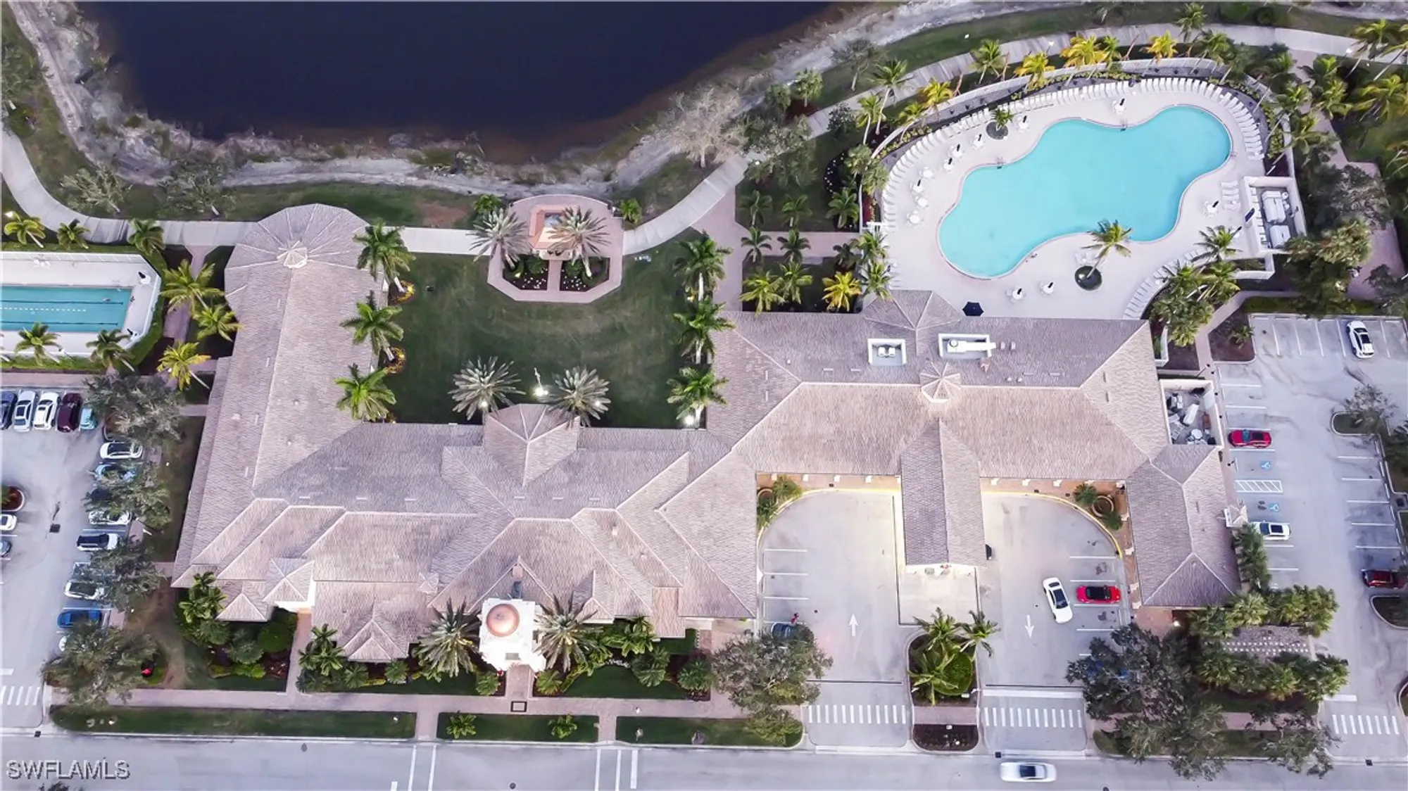 Property Slideshow image 36 of 41 | 7201 bellini way, Naples, FL, 34114