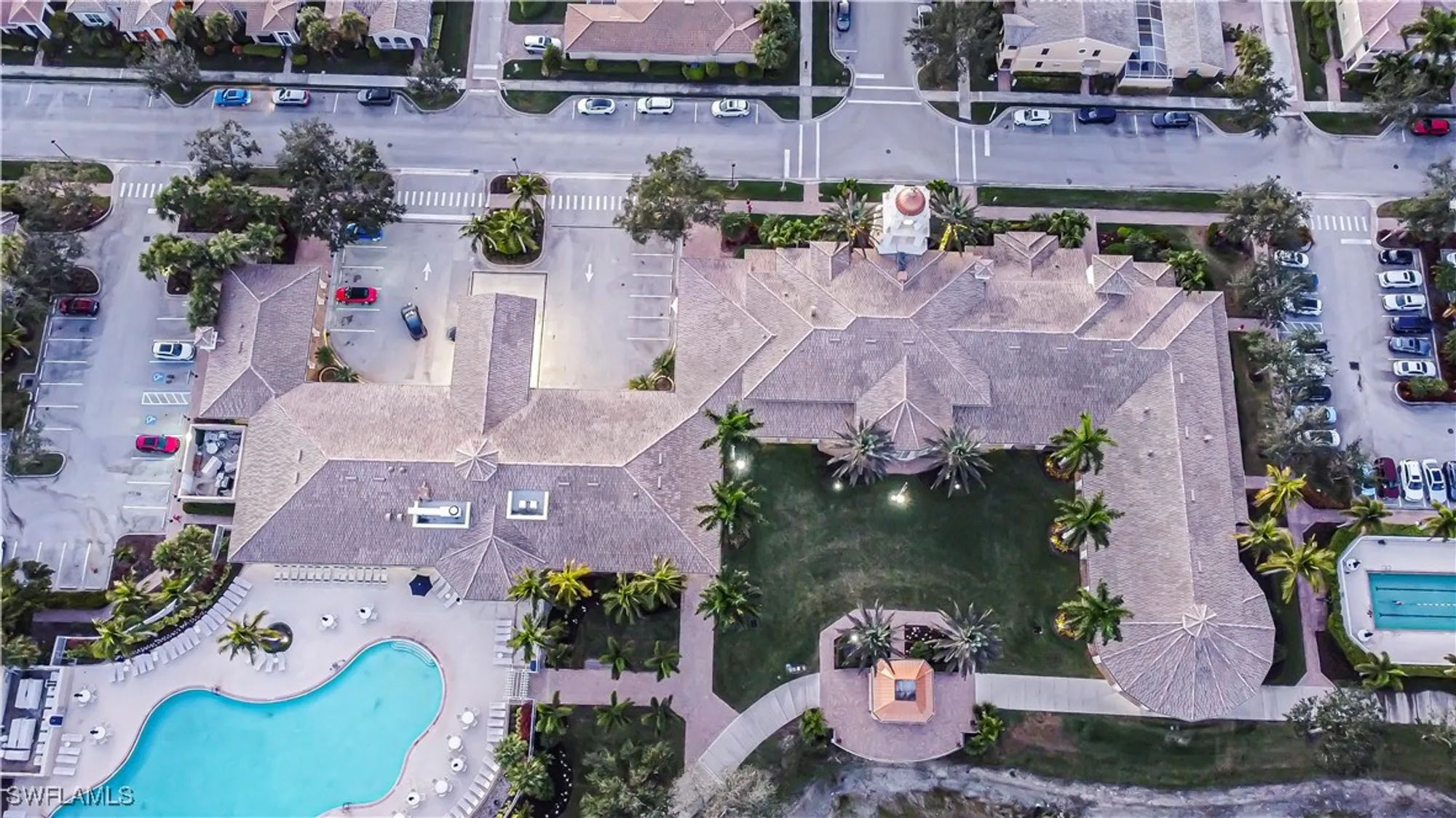 Property Slideshow image 38 of 41 | 7201 bellini way, Naples, FL, 34114