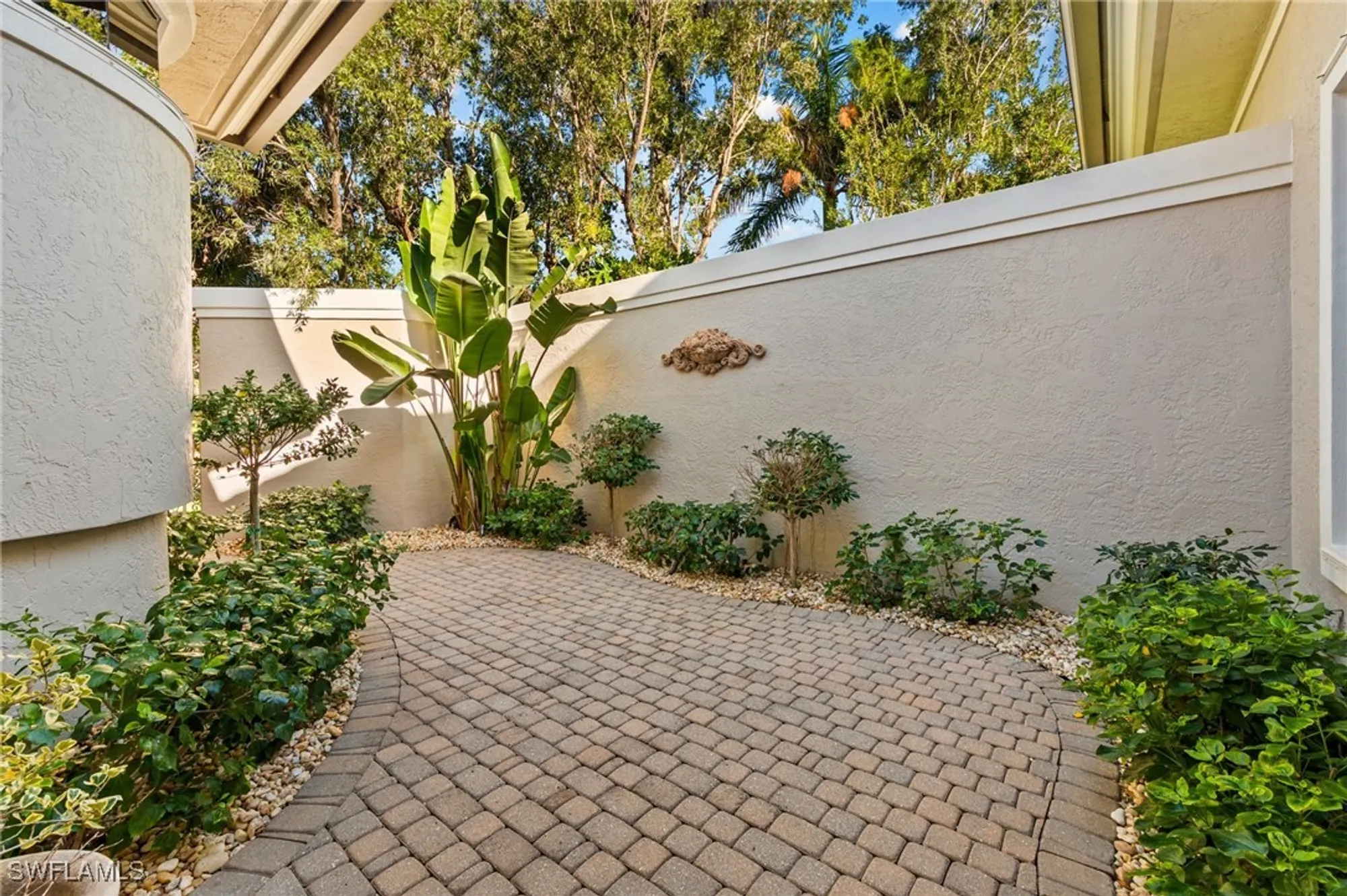Property Slideshow image 25 of 31 | 26367 woodlyn dr, Bonita Springs, FL, 34134