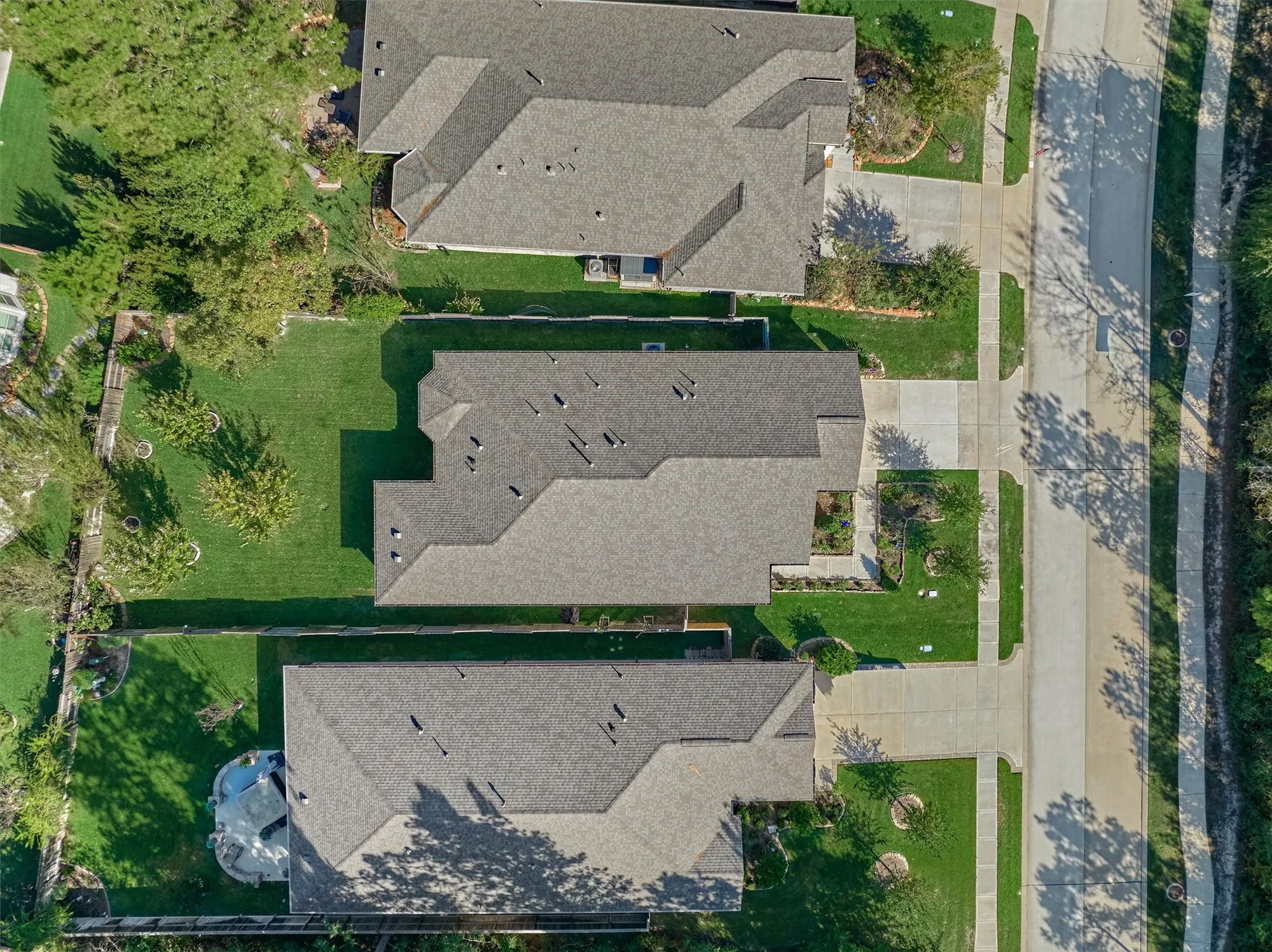 Property Slideshow image 40 of 41 | 332 n arrowhead ln, Montgomery, TX, 77316