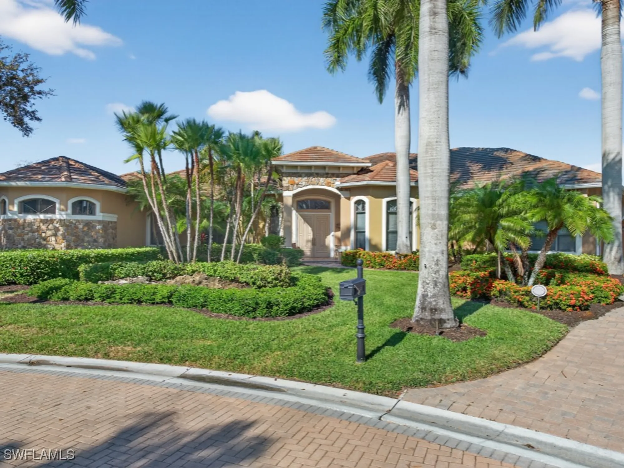 Property Slideshow image 1 of 26 | 7545 snead ct, Naples, FL, 34113