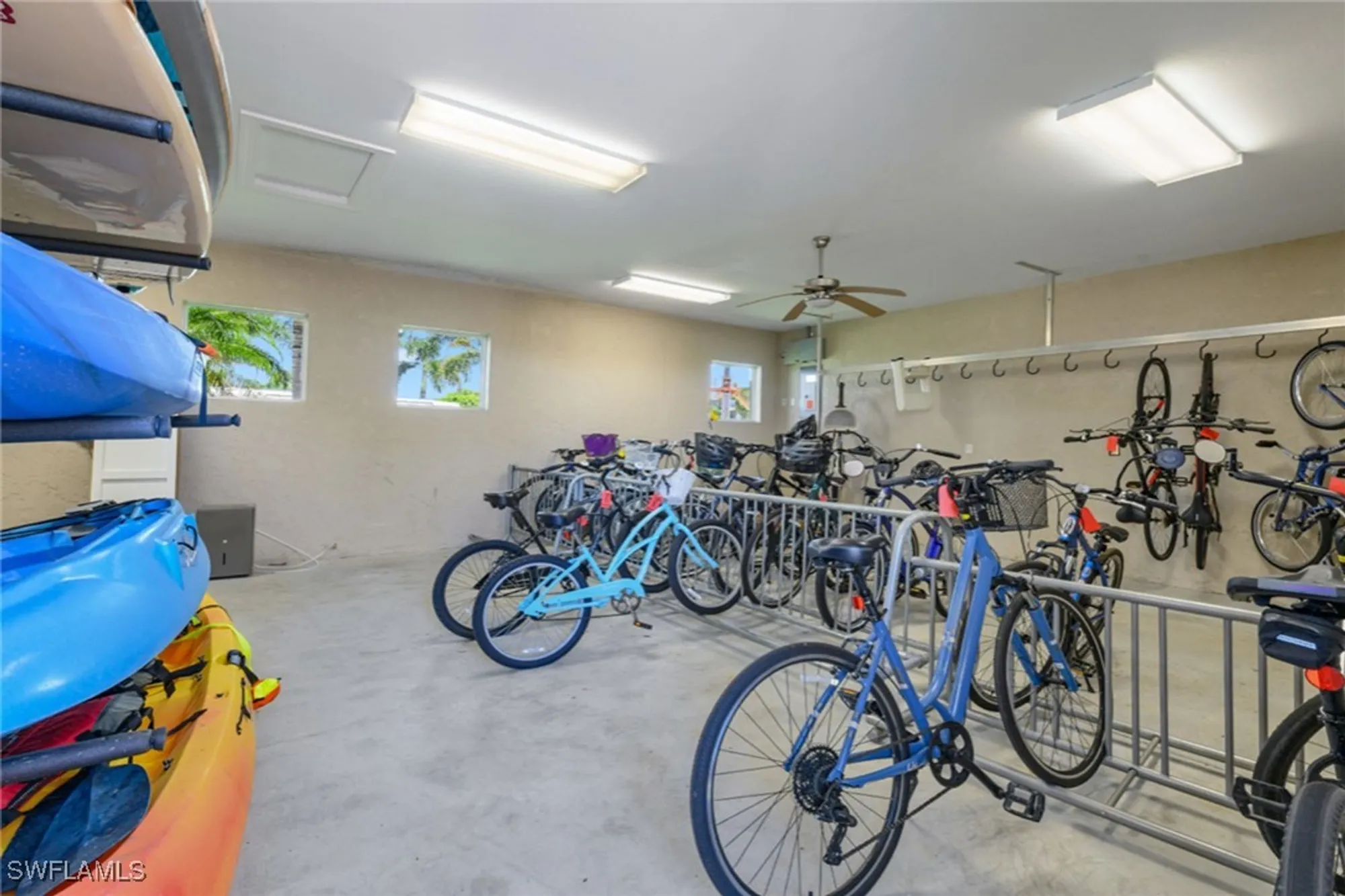Property Slideshow image 34 of 40 | 2905 gulf shore blvd n apt 703n, Naples, FL, 34103