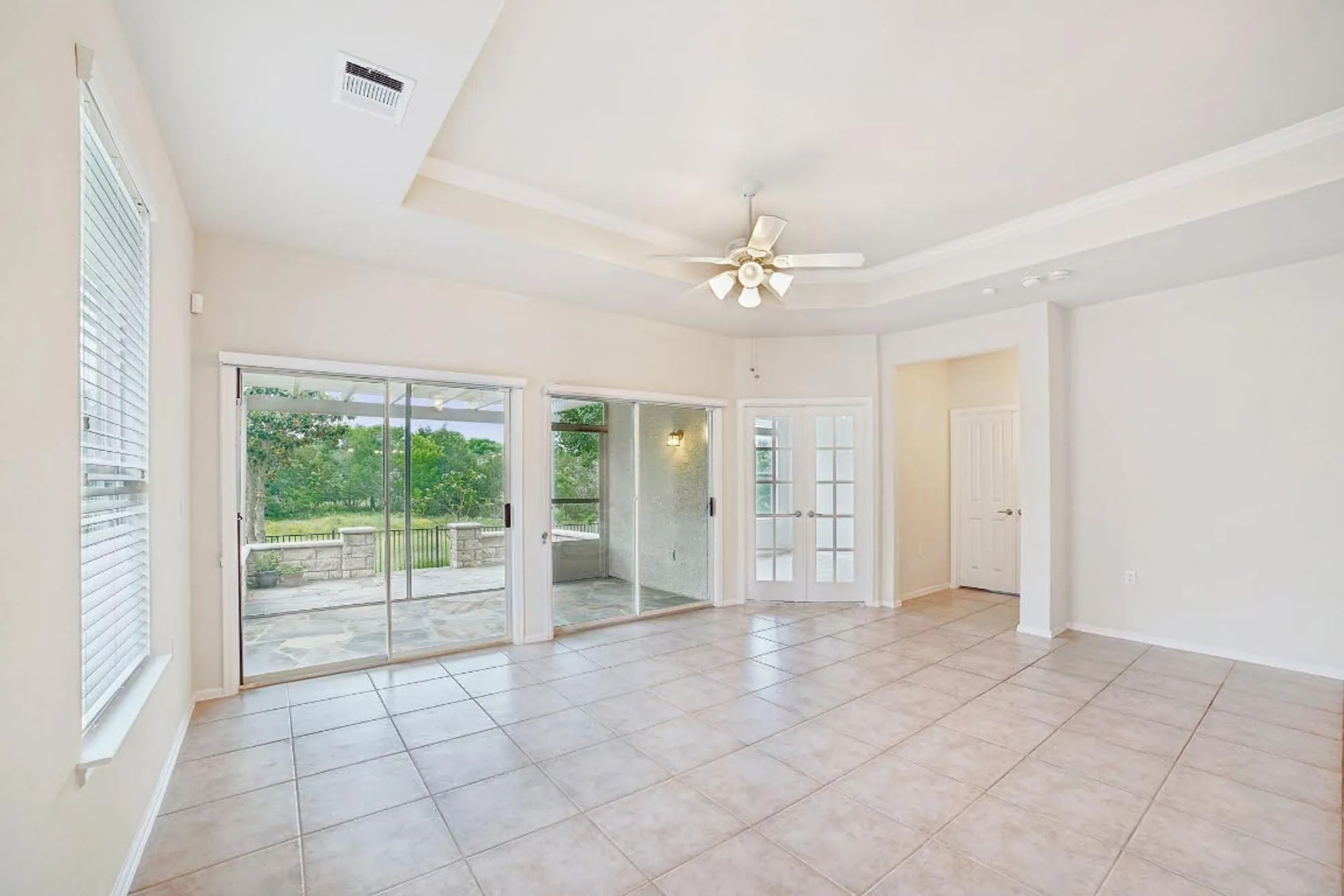 Property Slideshow image 18 of 40 | 207 trinity ln, Georgetown, TX, 78633