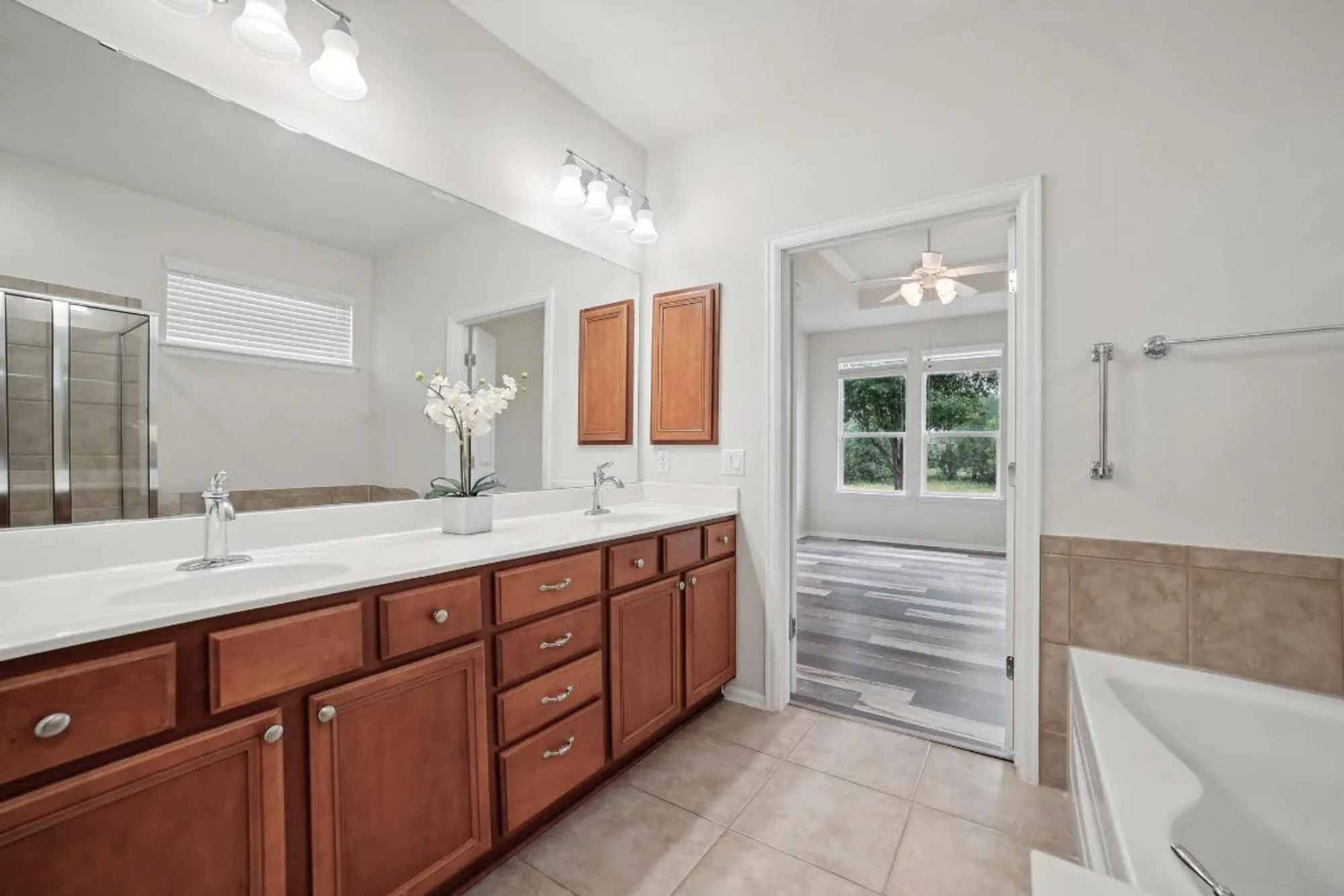 Property Slideshow image 25 of 40 | 207 trinity ln, Georgetown, TX, 78633