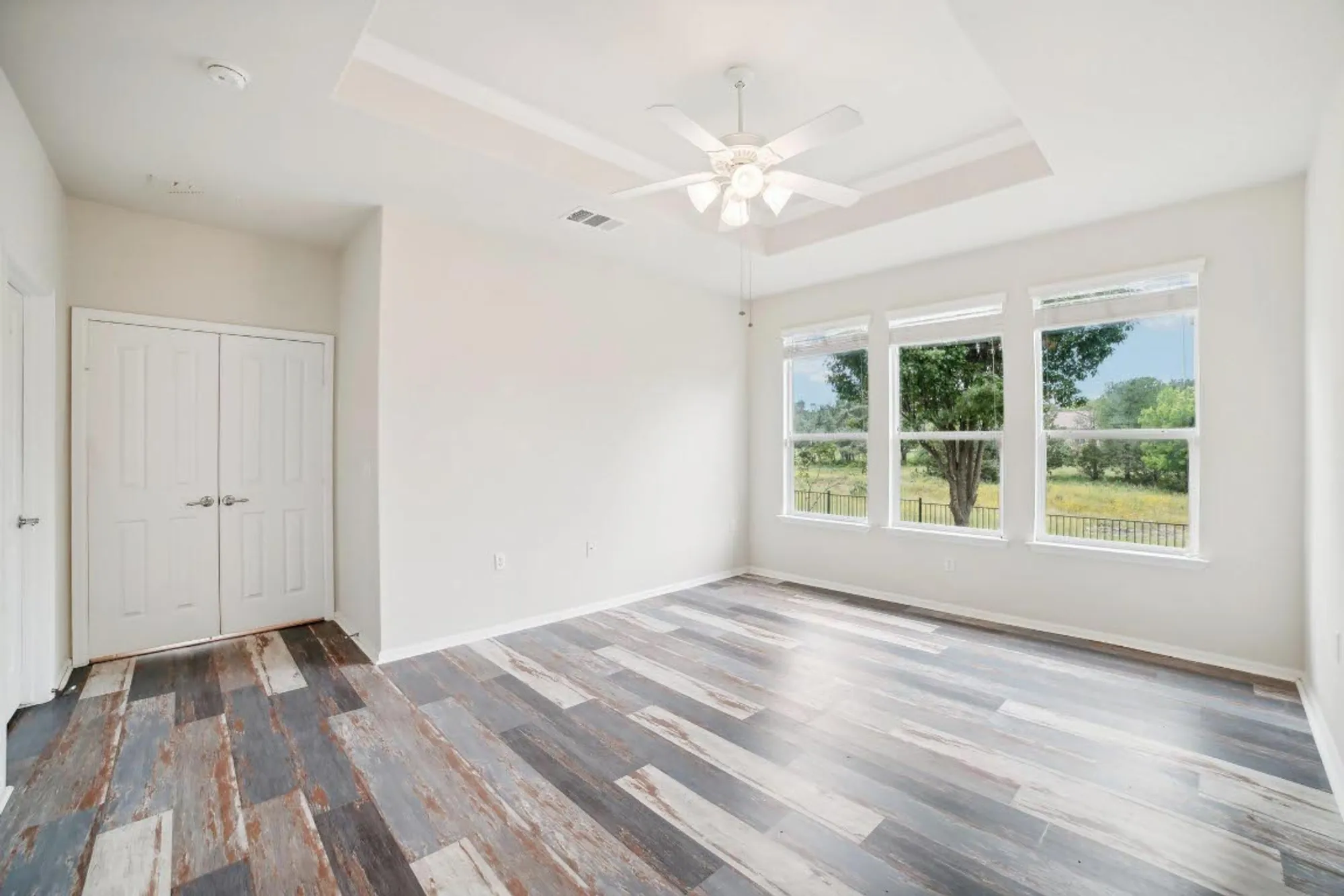 Property Slideshow image 29 of 40 | 207 trinity ln, Georgetown, TX, 78633