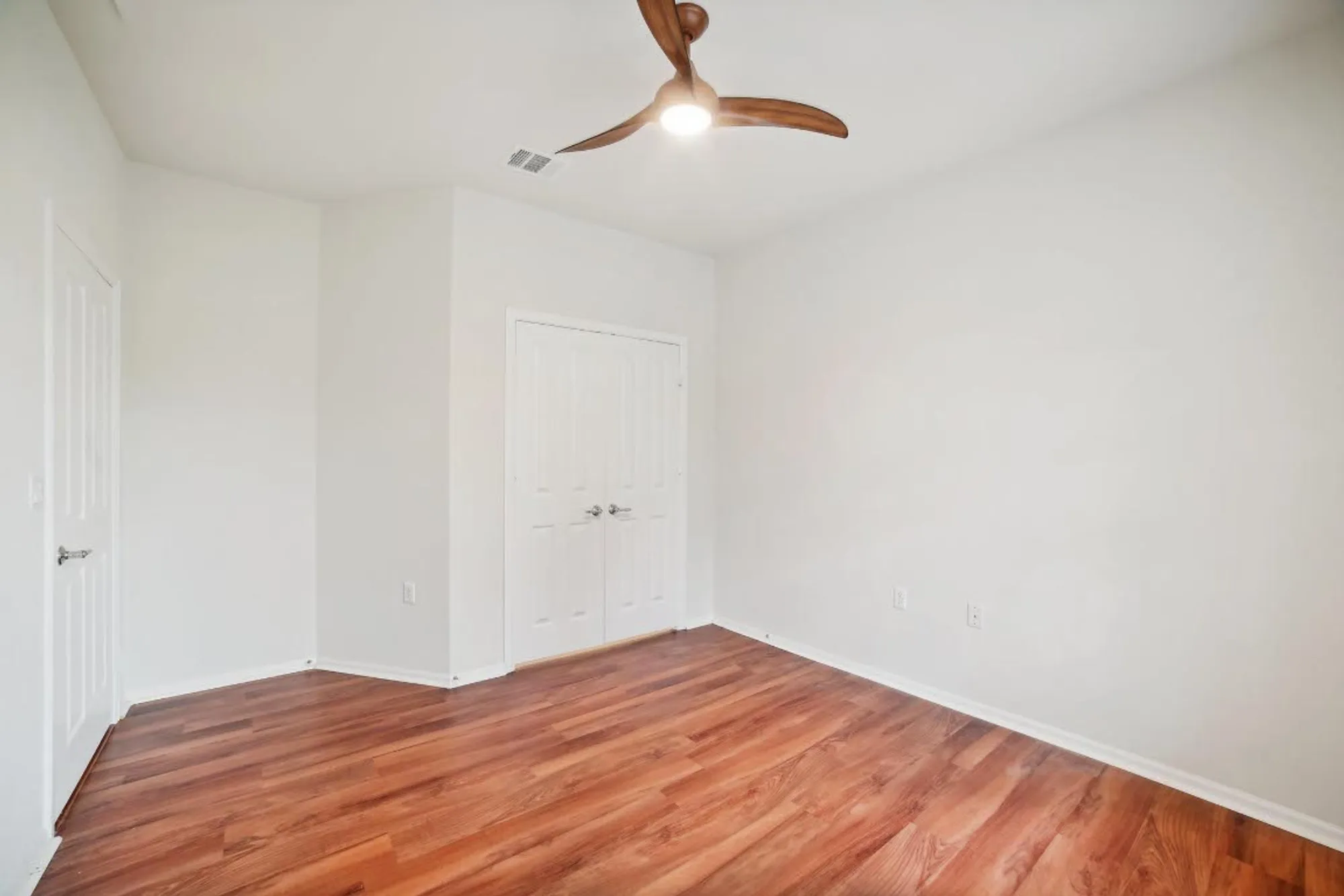 Property Slideshow image 36 of 40 | 207 trinity ln, Georgetown, TX, 78633