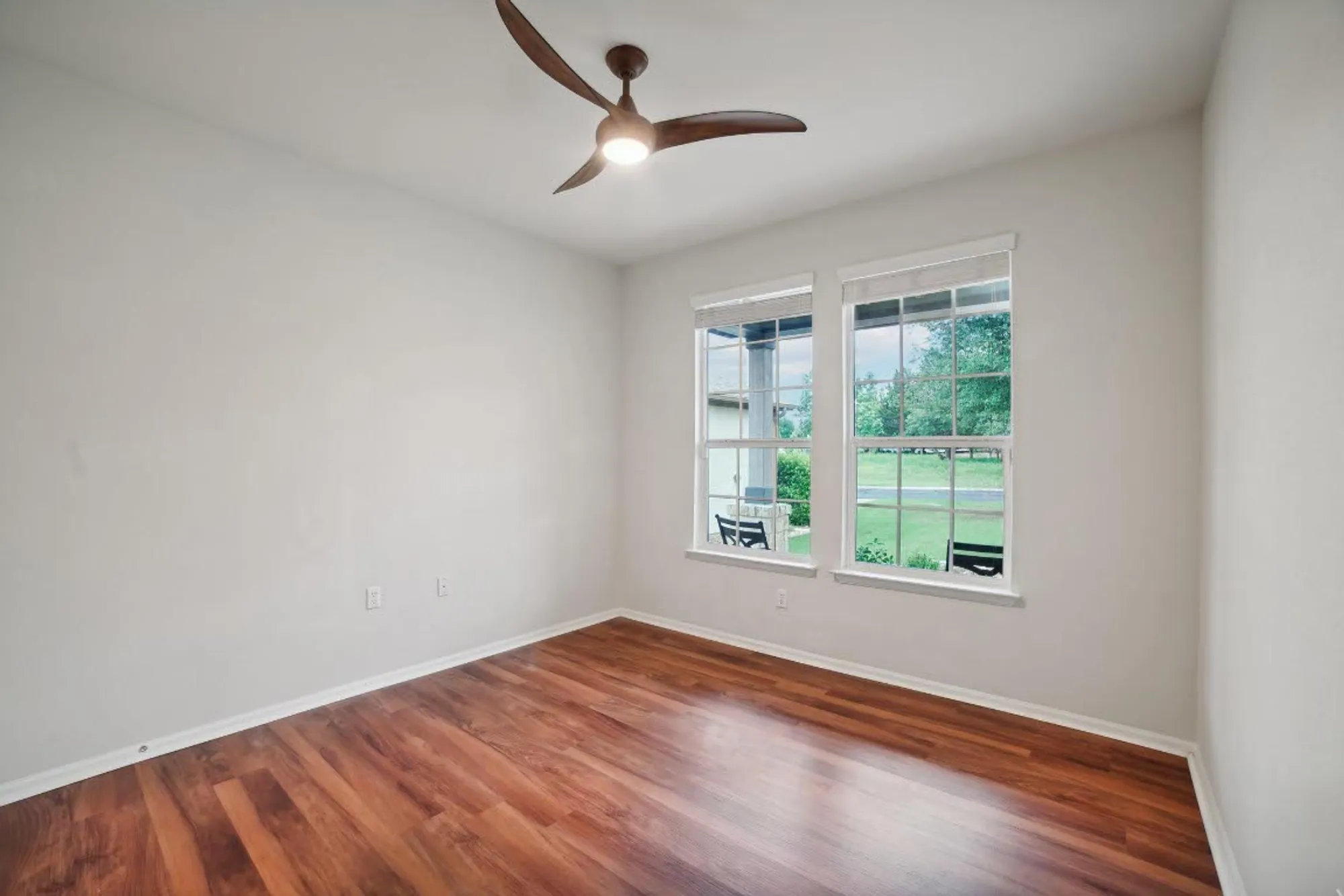 Property Slideshow image 37 of 40 | 207 trinity ln, Georgetown, TX, 78633