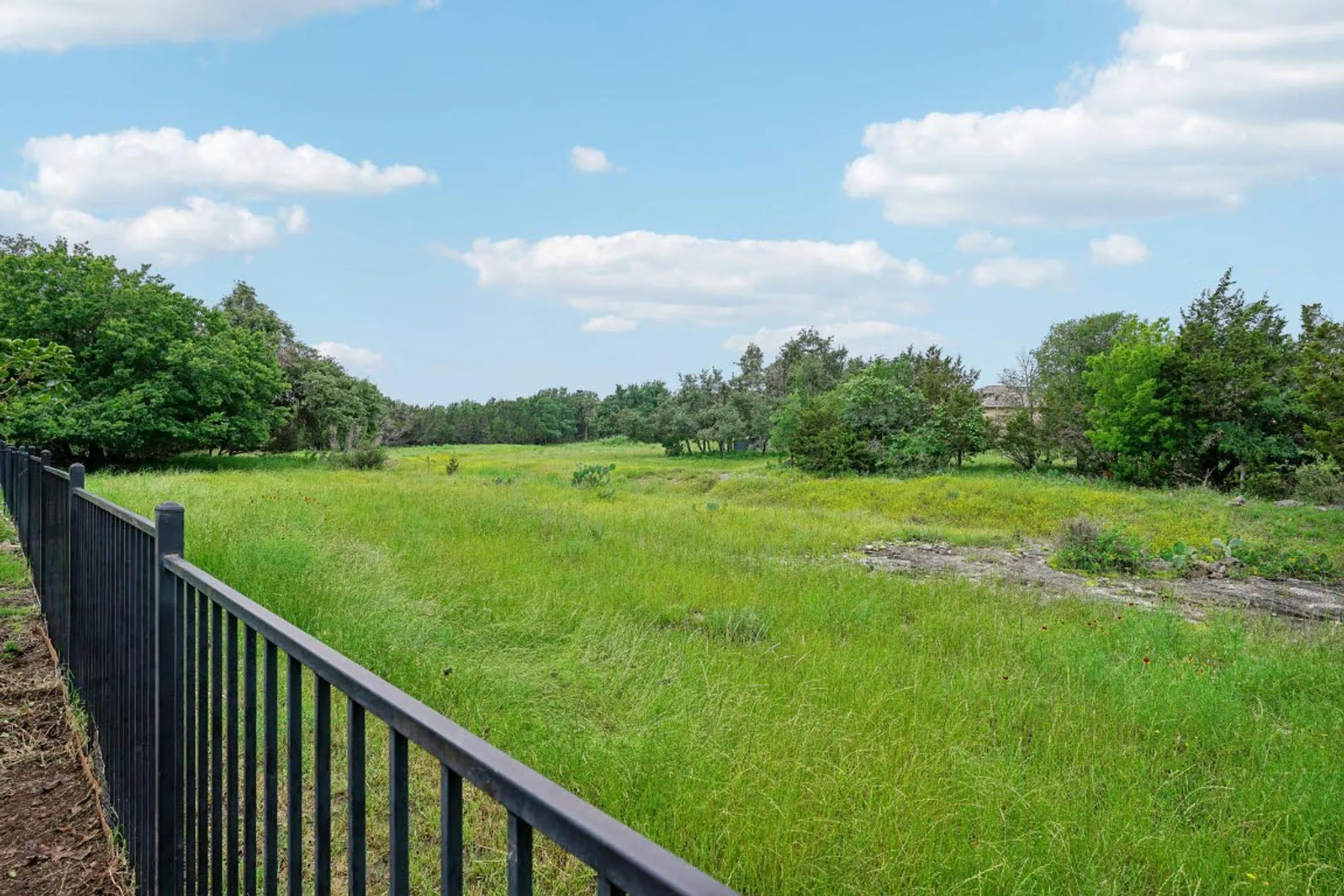 Property Slideshow image 32 of 40 | 207 trinity ln, Georgetown, TX, 78633