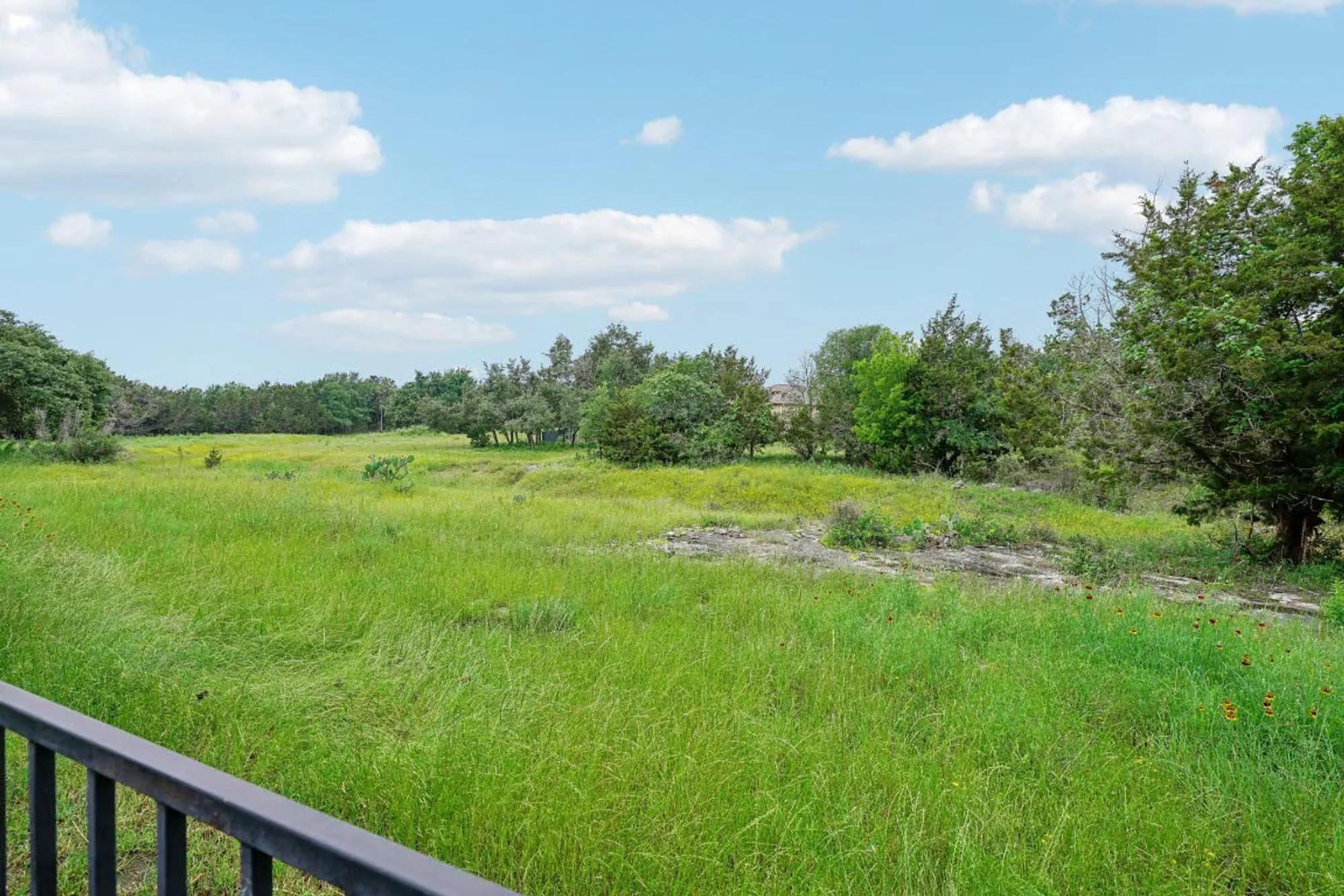 Property Slideshow image 33 of 40 | 207 trinity ln, Georgetown, TX, 78633