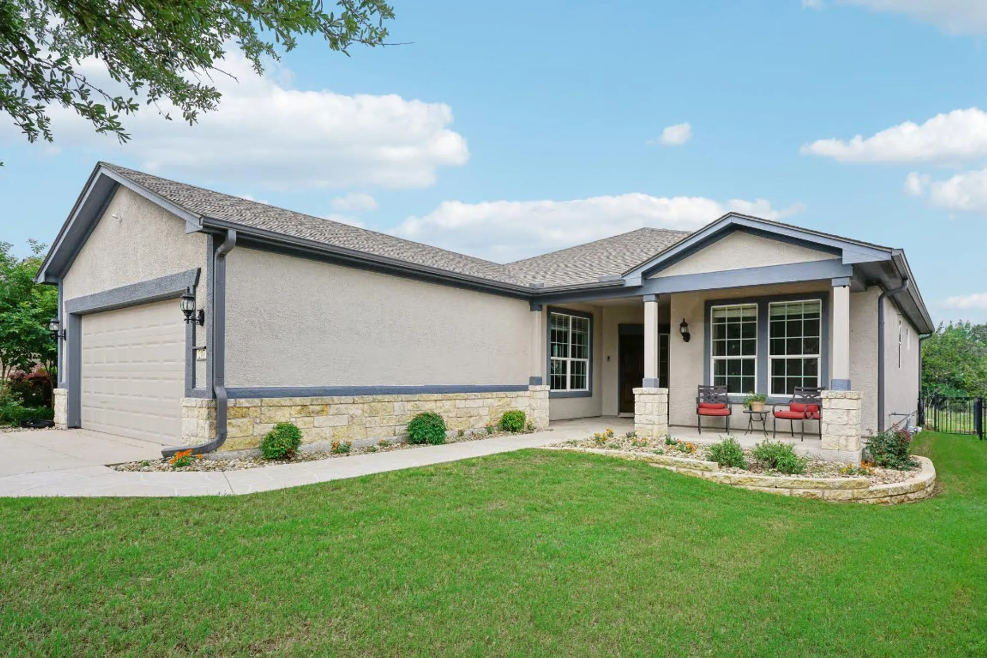 Property Slideshow image 7 of 40 | 207 trinity ln, Georgetown, TX, 78633