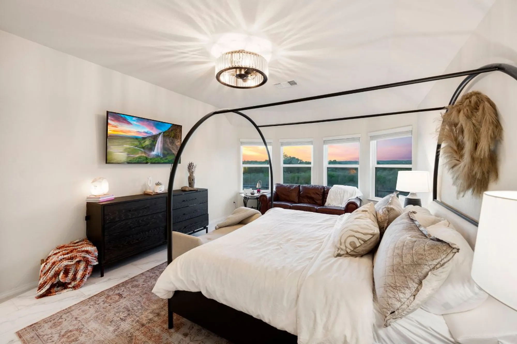 Property Slideshow image 11 of 25 | 2210 steerhead trl, New Braunfels, TX, 78132