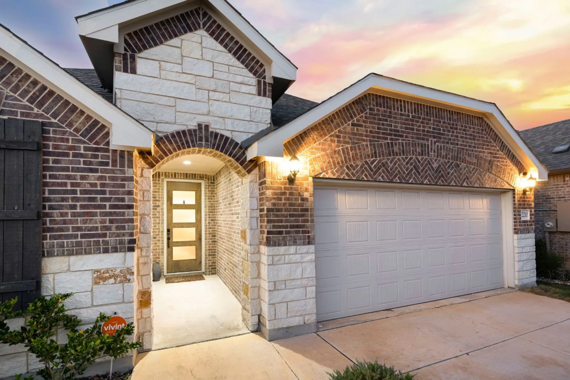 Property Slideshow image 2 of 25 | 2210 steerhead trl, New Braunfels, TX, 78132