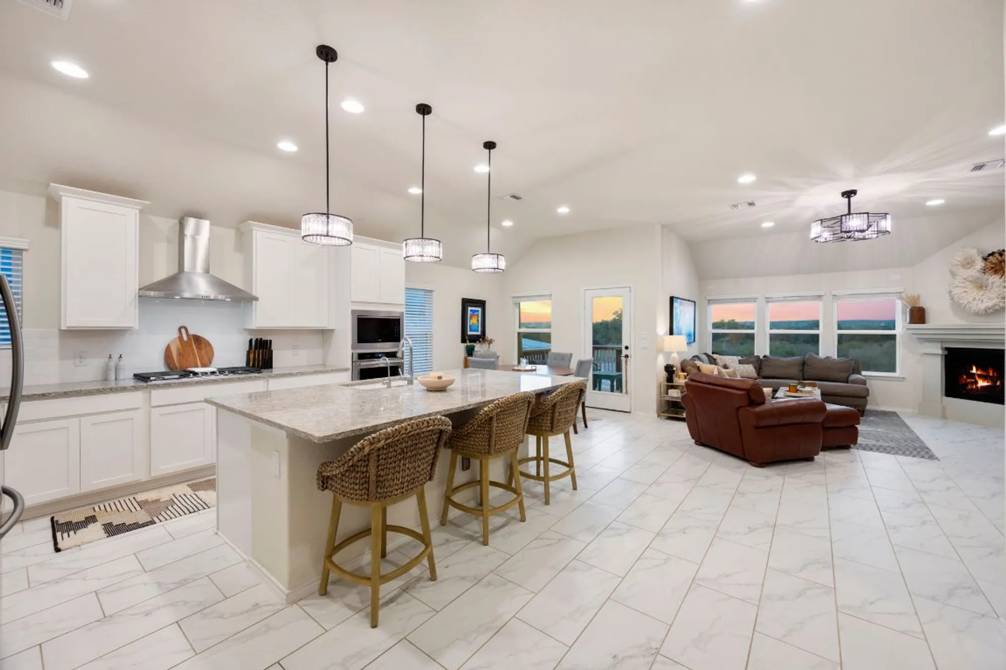 Property Slideshow image 7 of 25 | 2210 steerhead trl, New Braunfels, TX, 78132