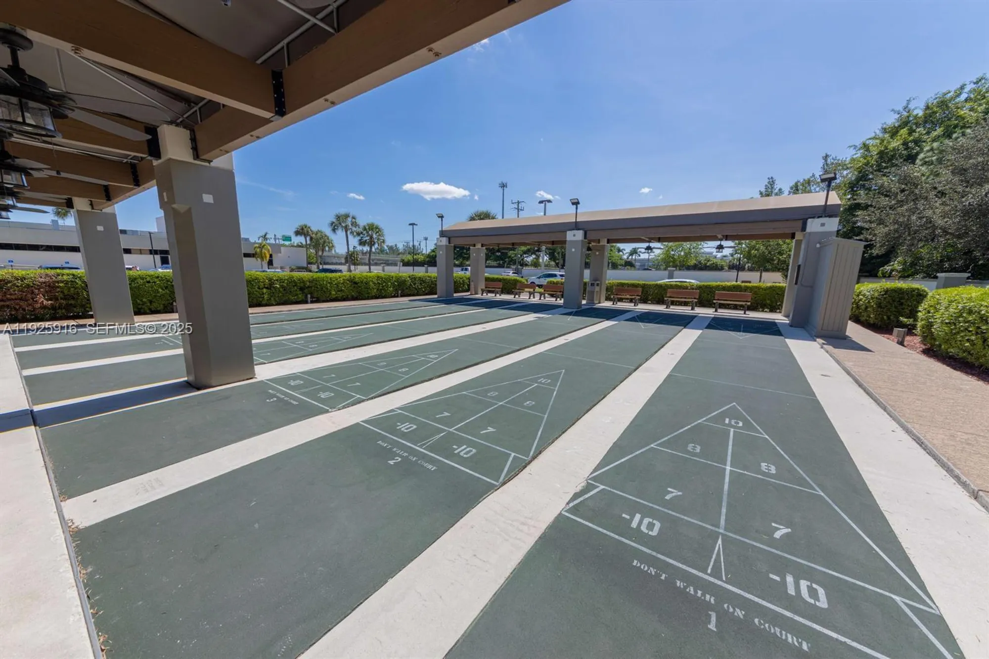 Property Slideshow image 9 of 10 | 4602 martinique way b1, Coconut Creek, FL, 33066