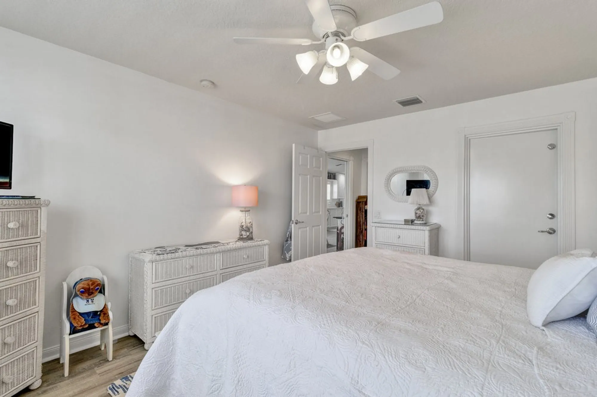 Property Slideshow image 13 of 35 | 4934 corsica sq, Vero Beach, FL, 32967