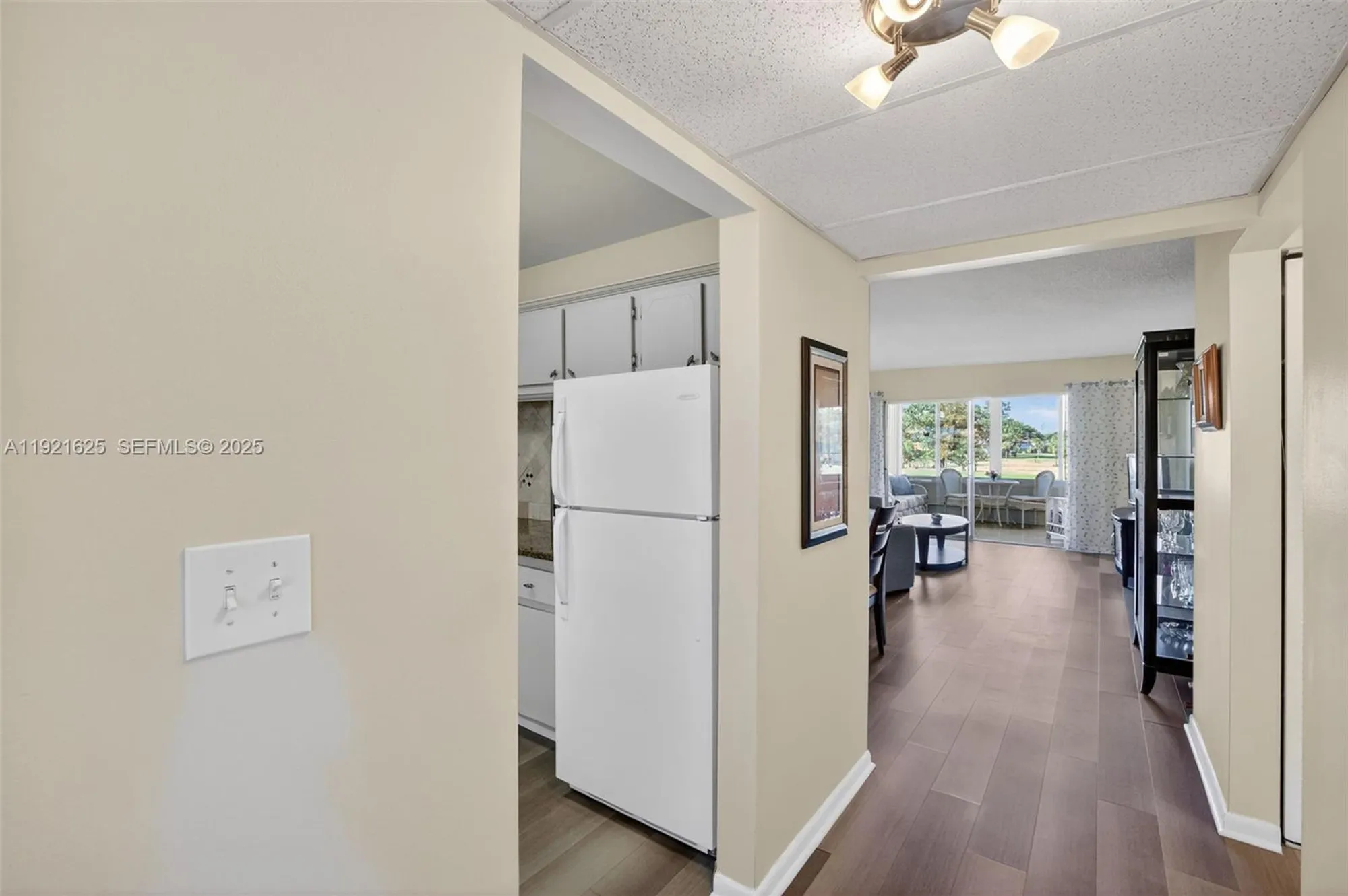 Property Slideshow image 16 of 44 | 7817 golf circle dr 301, Margate, FL, 33063