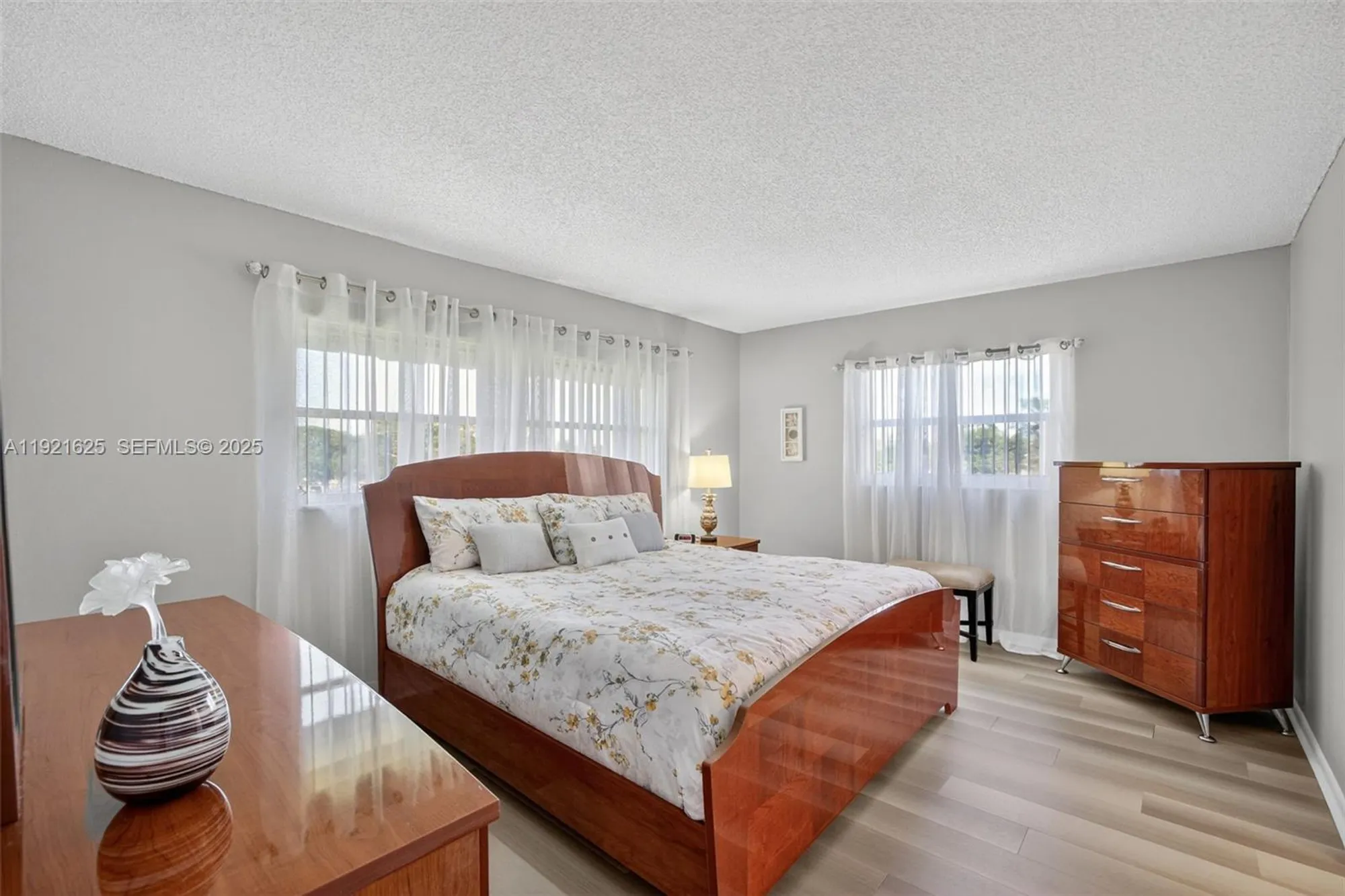 Property Slideshow image 17 of 44 | 7817 golf circle dr 301, Margate, FL, 33063