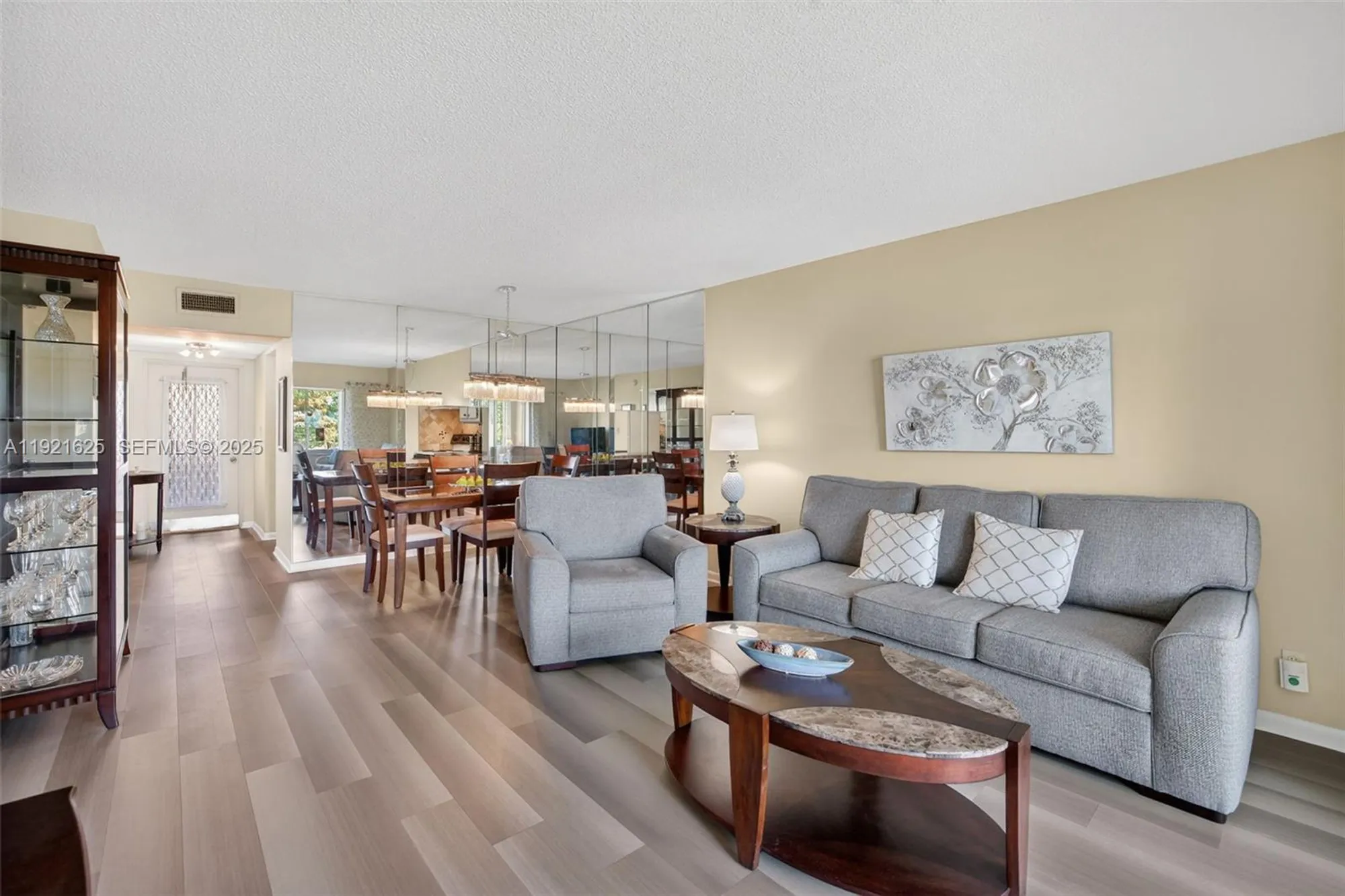 Property Slideshow image 10 of 44 | 7817 golf circle dr 301, Margate, FL, 33063