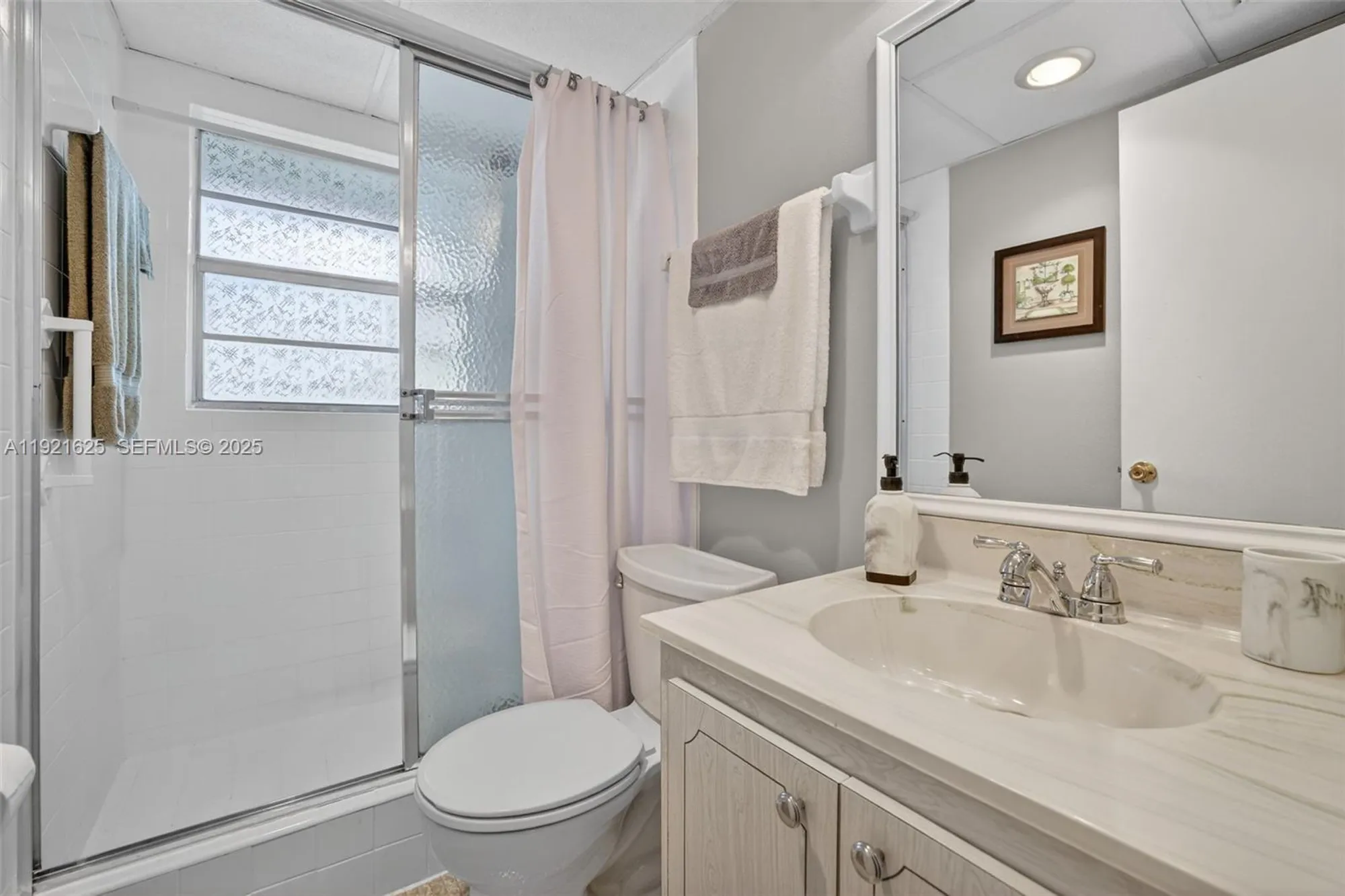 Property Slideshow image 27 of 44 | 7817 golf circle dr 301, Margate, FL, 33063