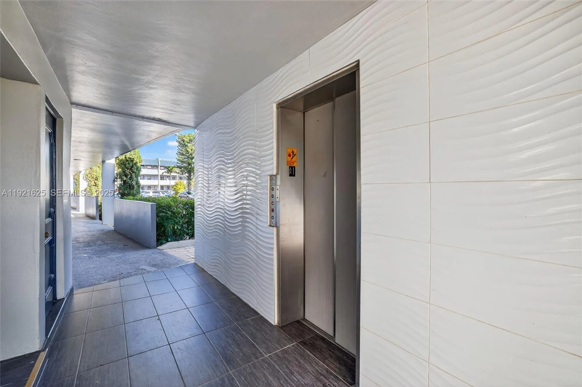 Property Slideshow image 29 of 44 | 7817 golf circle dr 301, Margate, FL, 33063