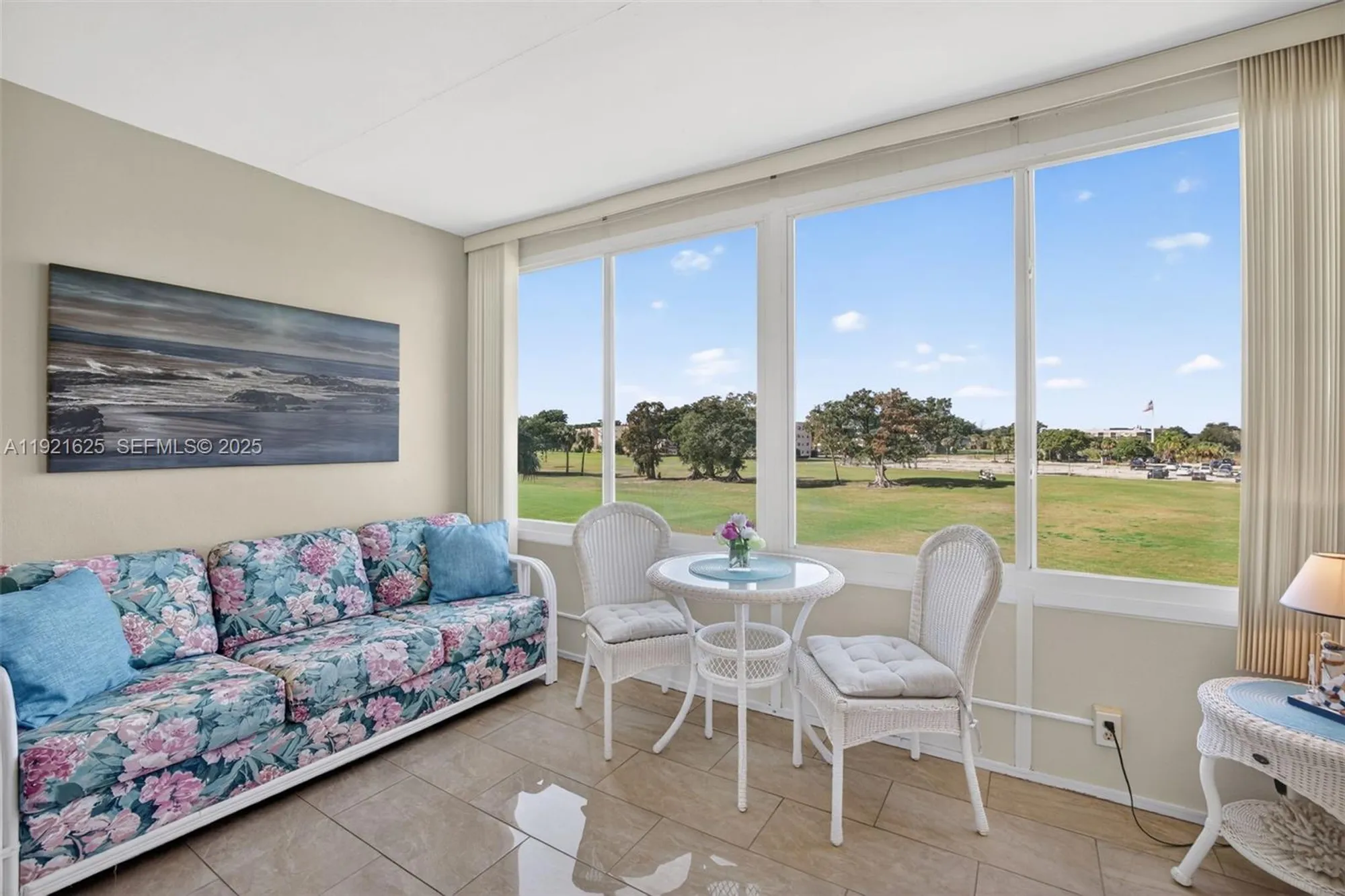 Property Slideshow image 6 of 44 | 7817 golf circle dr 301, Margate, FL, 33063
